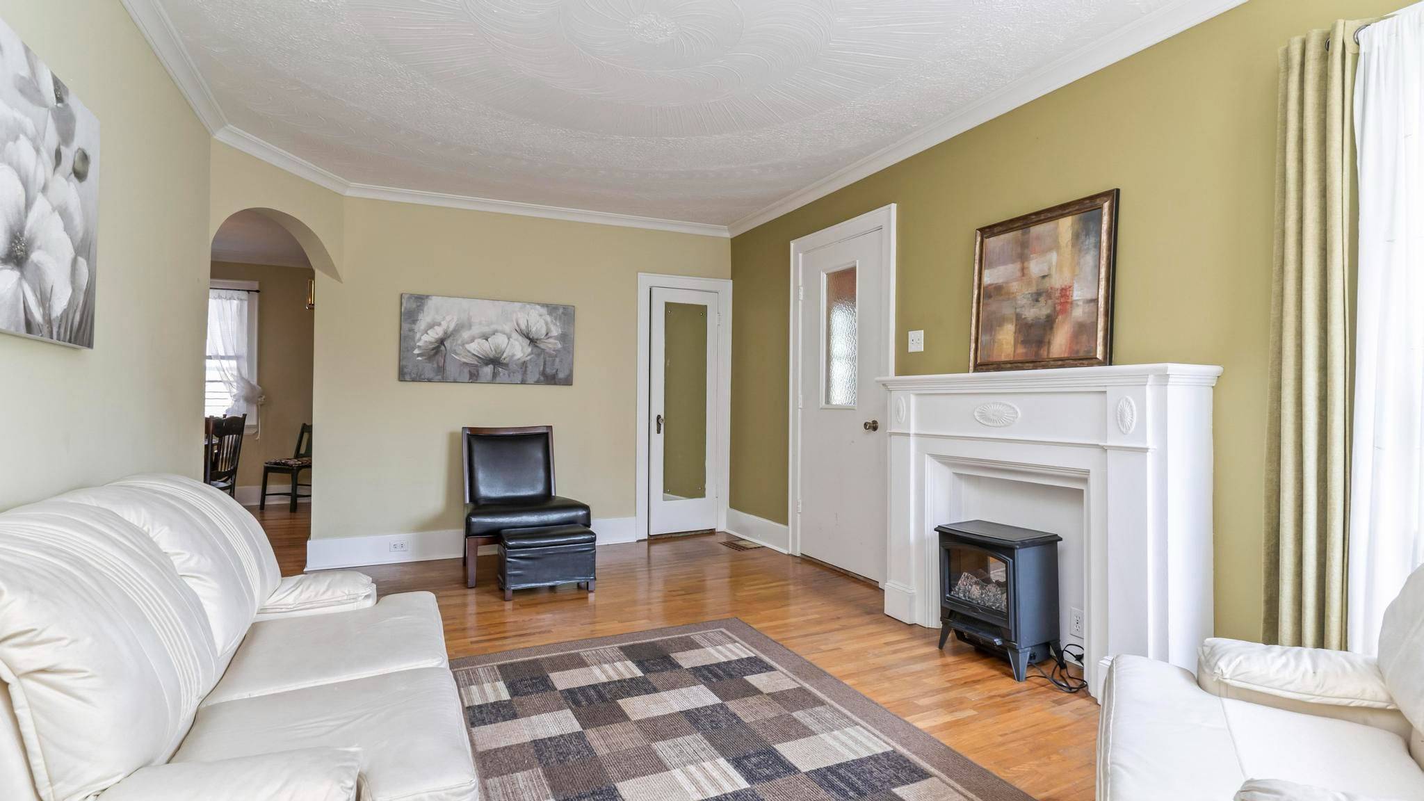 123 Elliott ST, London East, ON N5Y 2E8