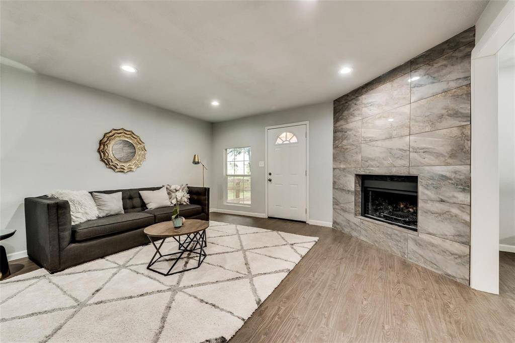 1202 Finn Road, Wilmer, TX 75172