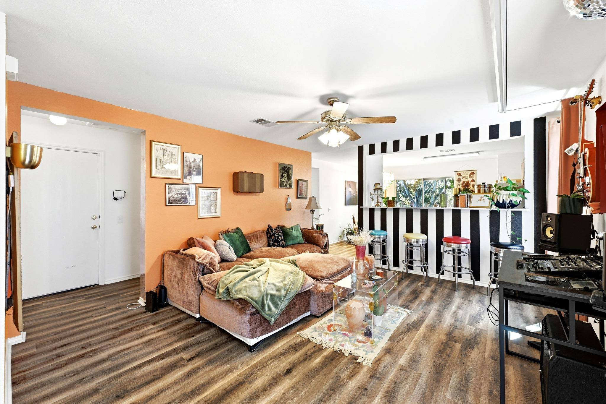 7203 Alegre PASS, Austin, TX 78744