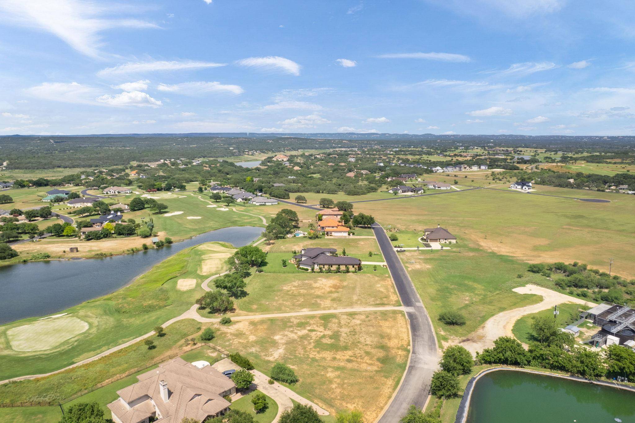 1808 Ballinger Dr DR, Spicewood, TX 78669