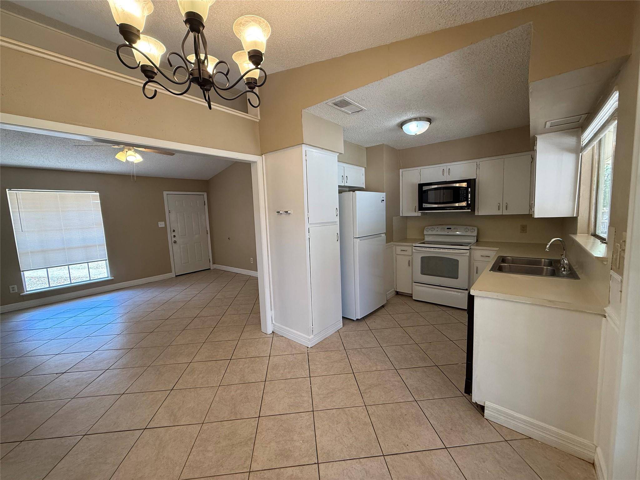 1510 Glen Burnie DR, Cedar Park, TX 78613