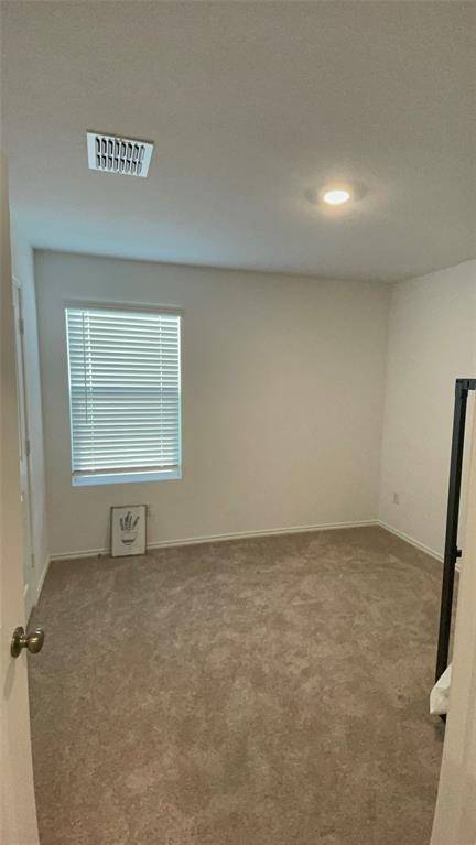 212 Marty Allen LOOP, Jarrell, TX 76537