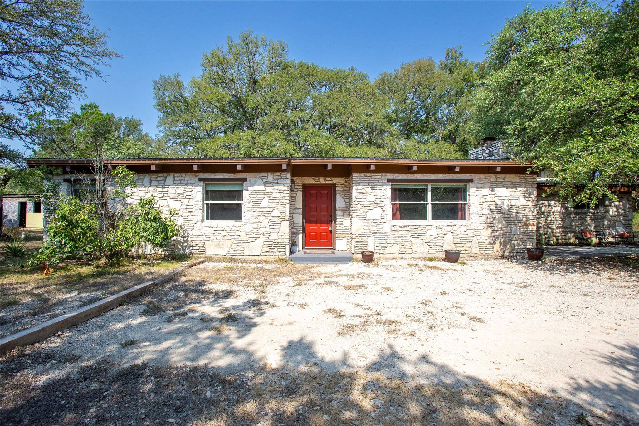 111 Merrywood LN, San Marcos, TX 78666