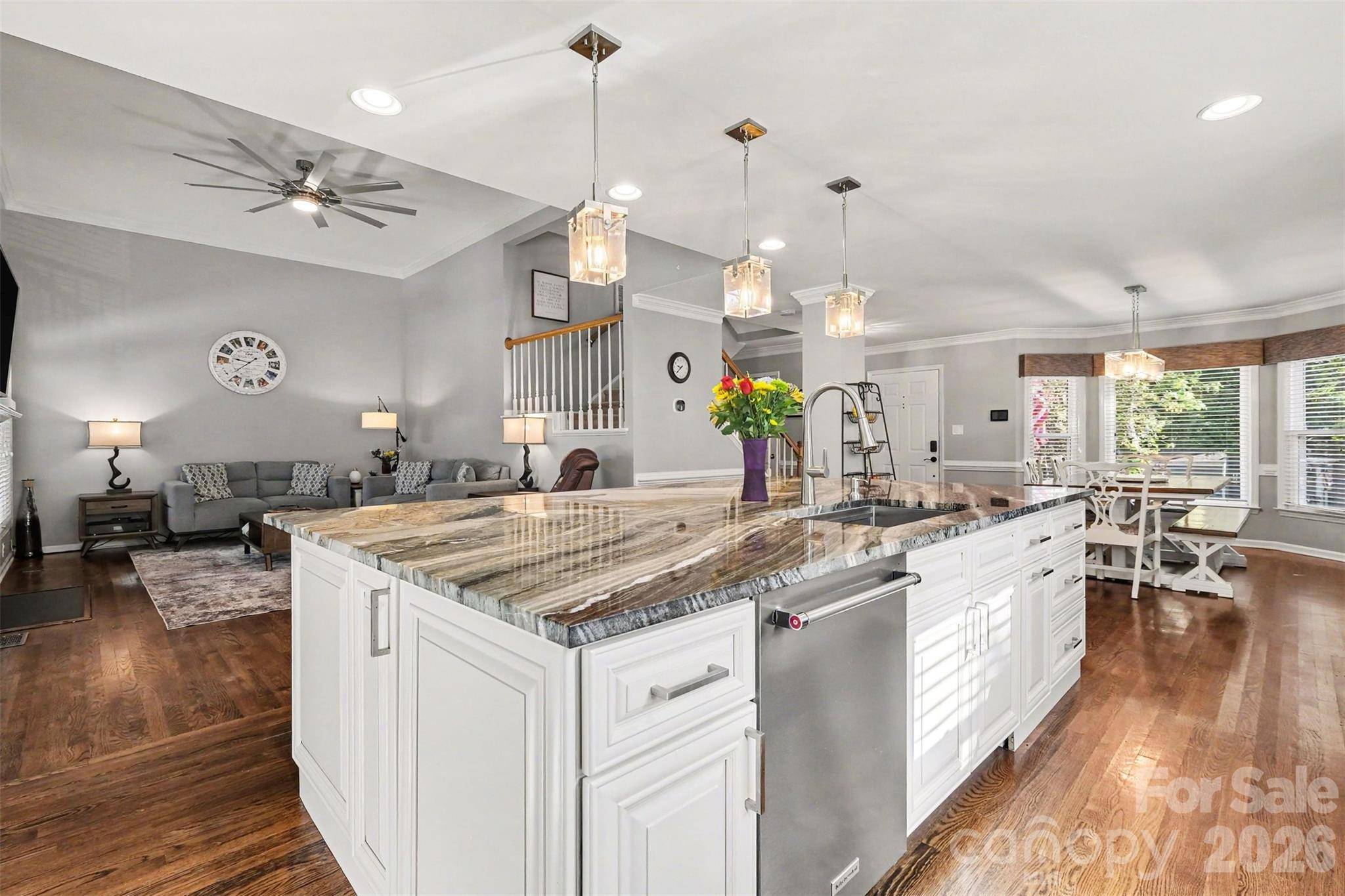 9433 Harris Glen DR, Charlotte, NC 28269