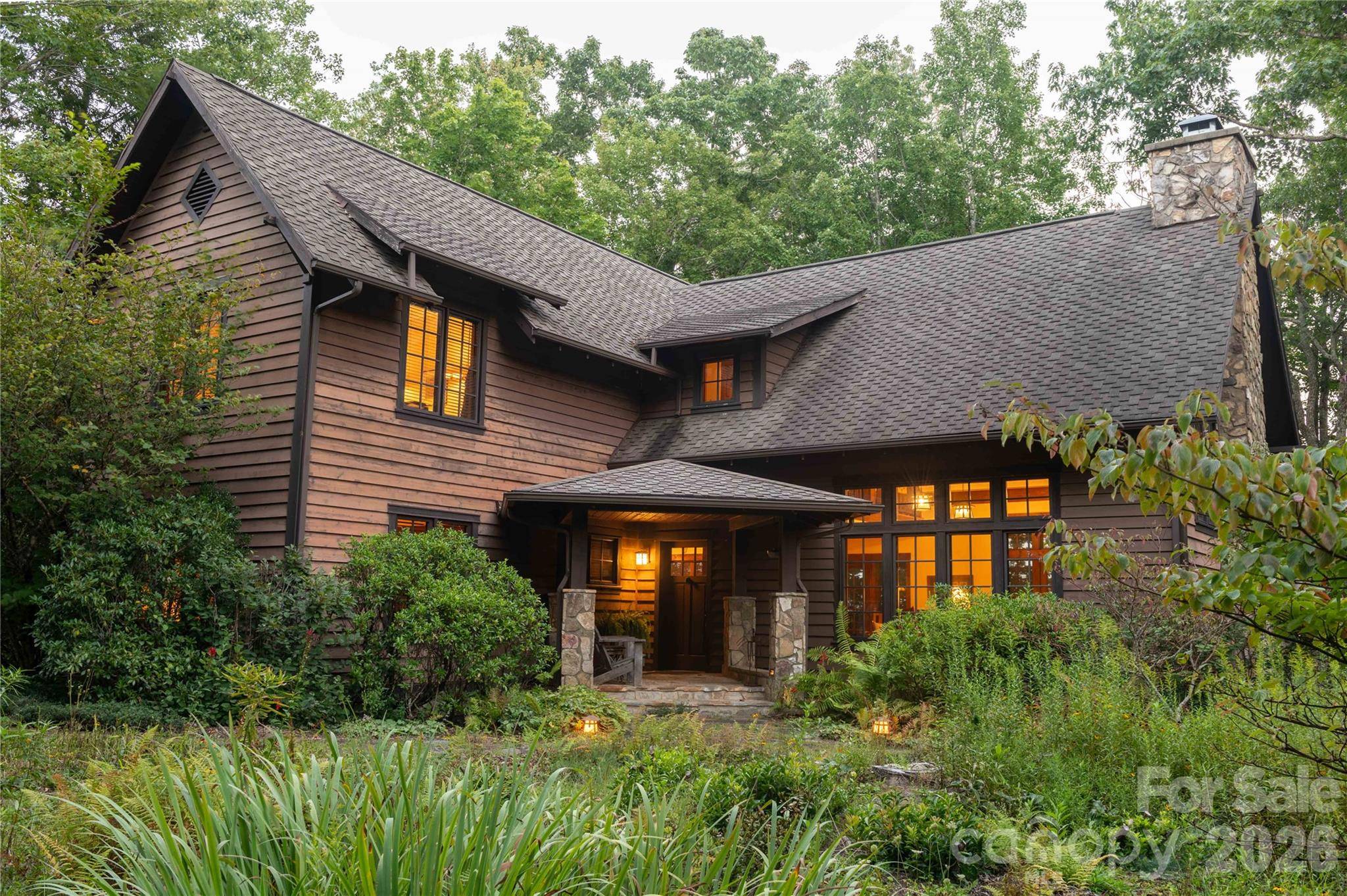 86 Forest Ridge RD E, Burnsville, NC 28714