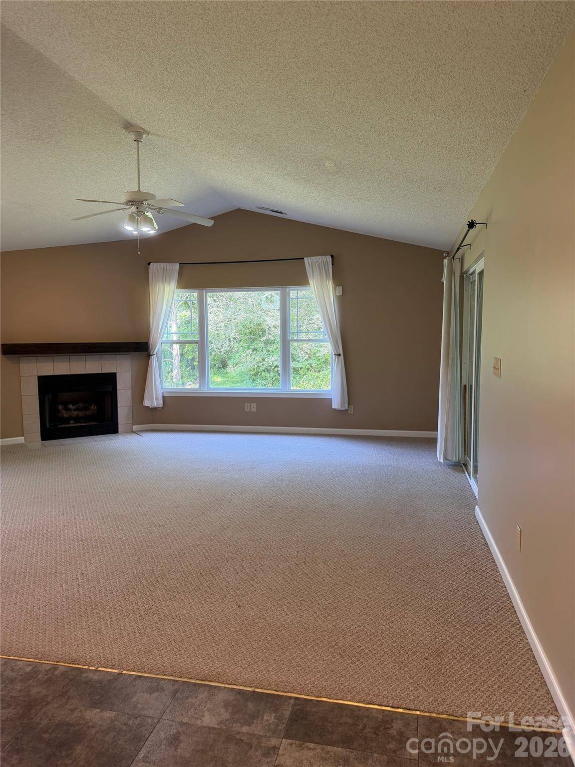 37 Sunview CIR, Arden, NC 28704