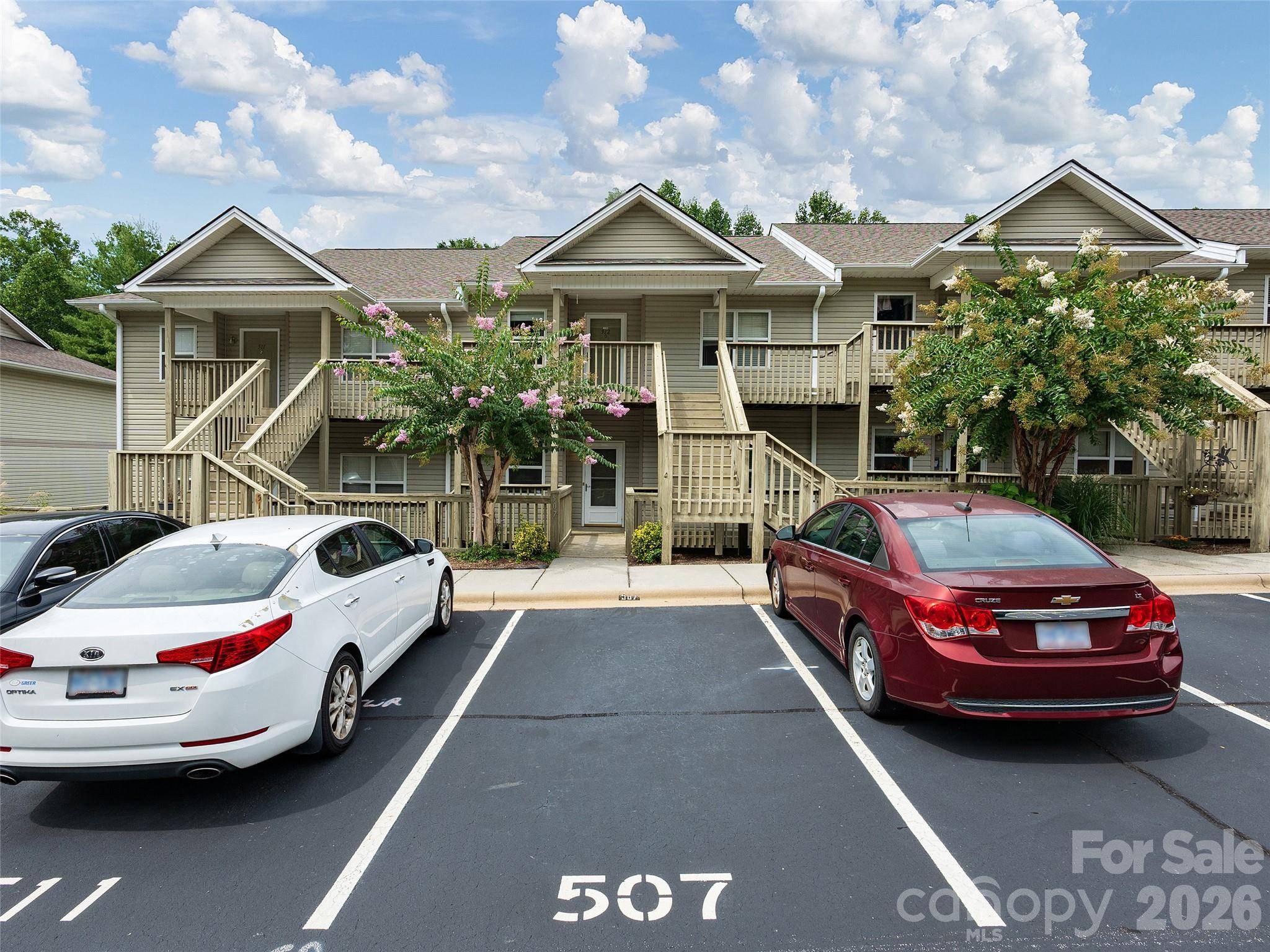 507 Carlyle WAY, Asheville, NC 28803