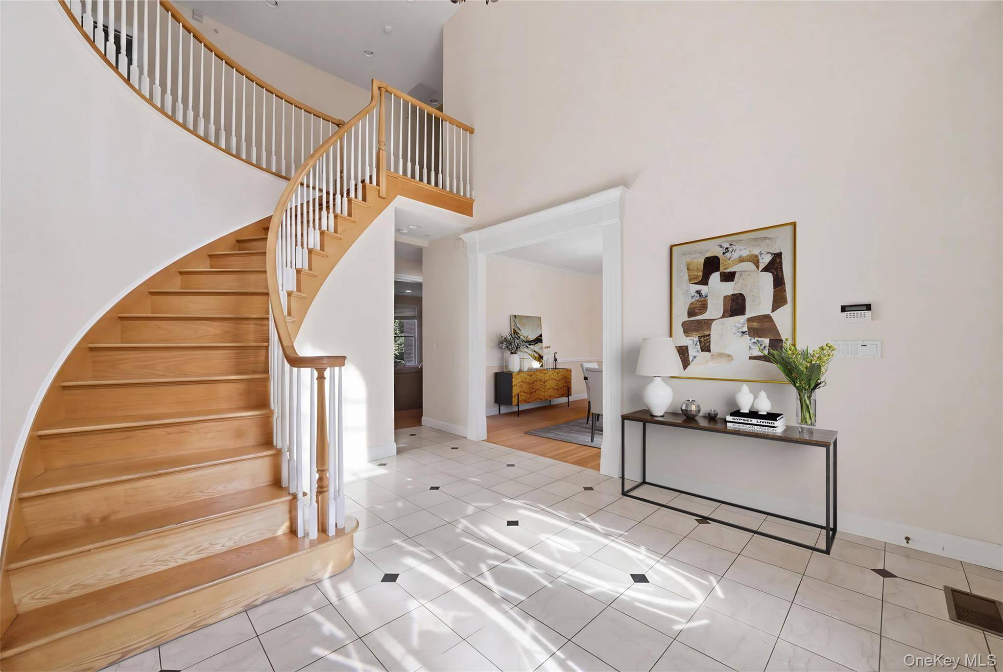 19 Shelley LN, West Harrison, NY 10604