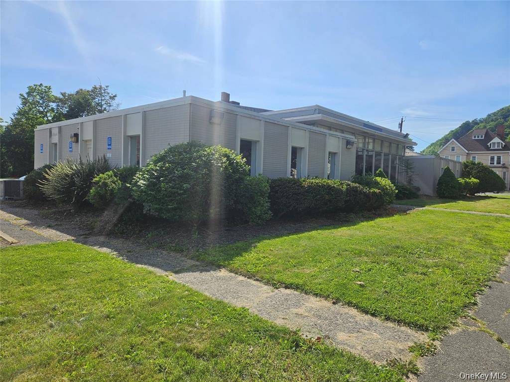 5 S Broome ST, Port Jervis, NY 12771