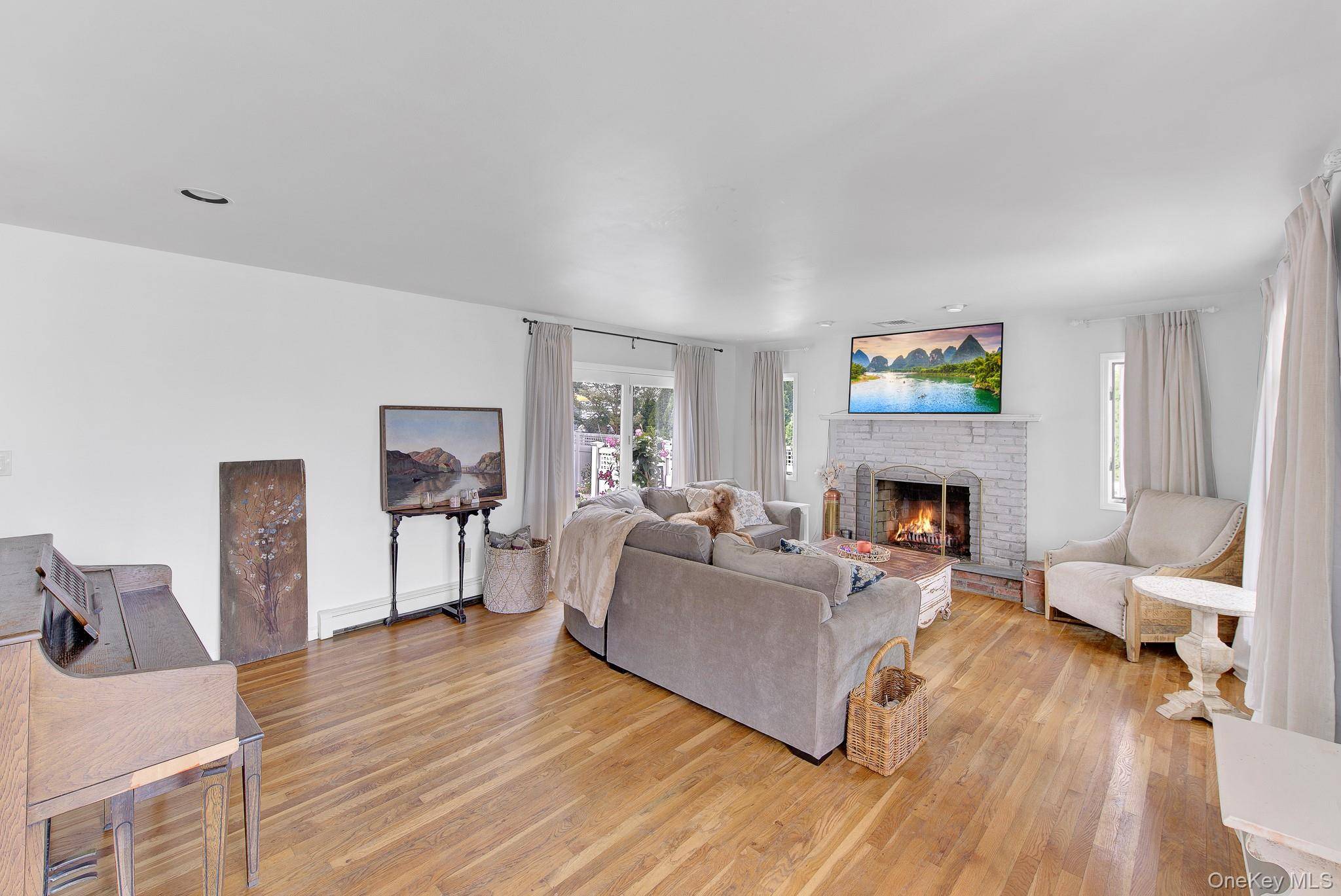 63 Cedarhurst AVE, Point Lookout, NY 11569