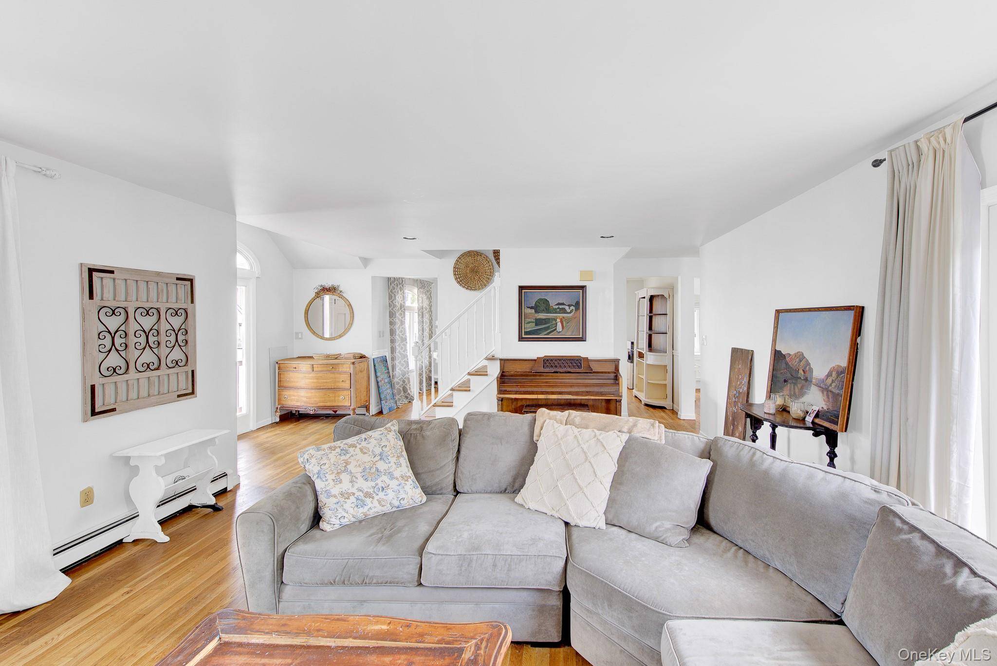 63 Cedarhurst AVE, Point Lookout, NY 11569