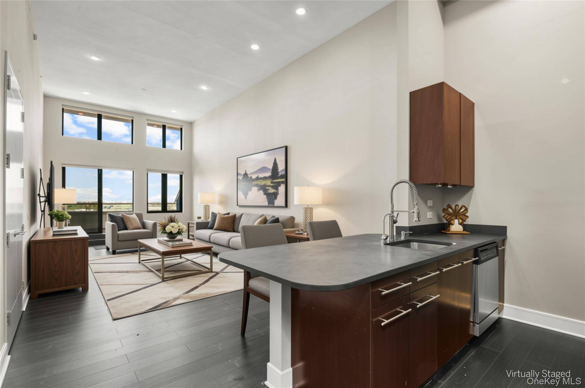 25 Leroy PL #PH7, New Rochelle, NY 10805