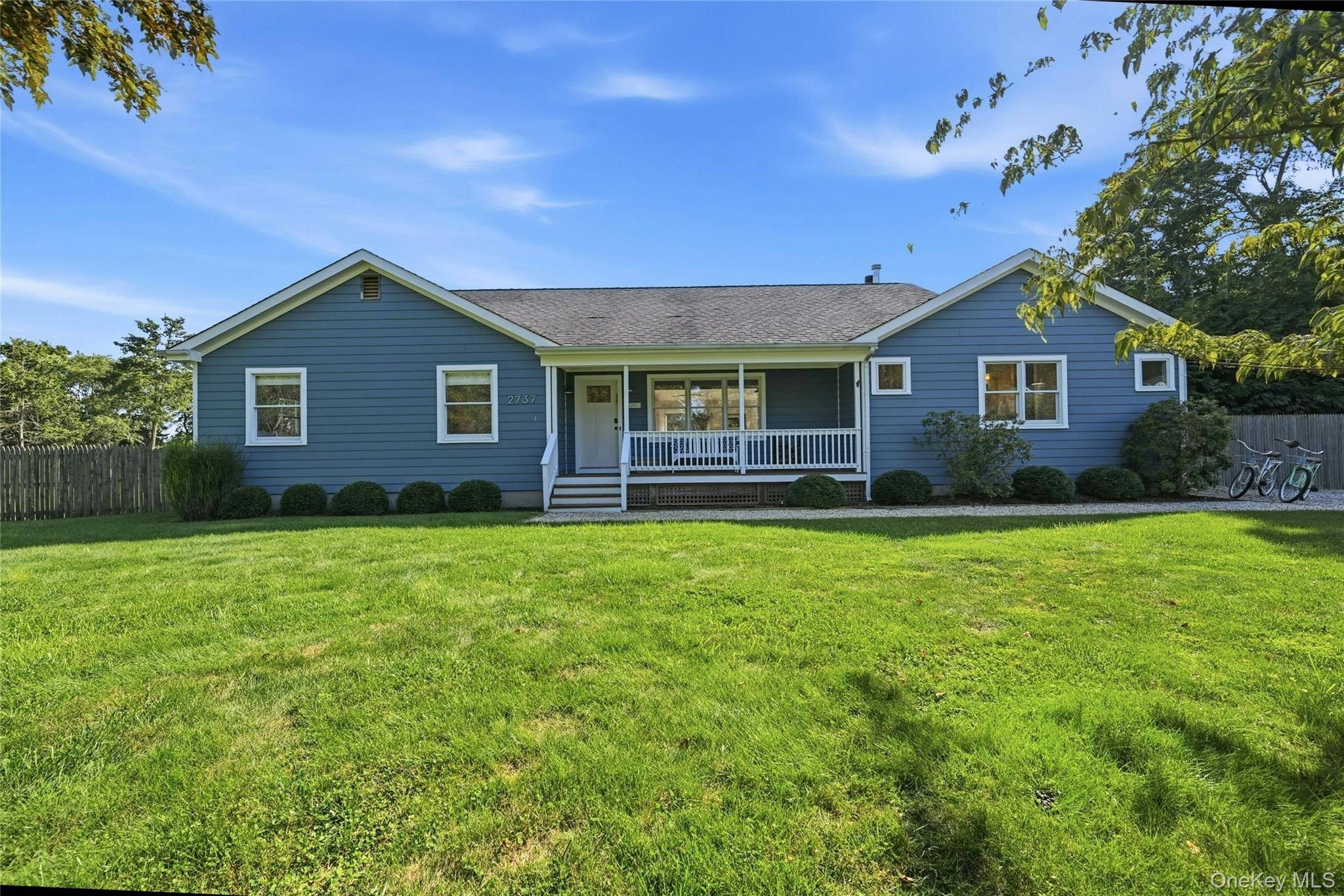 2737 Rocky Point RD, East Marion, NY 11939