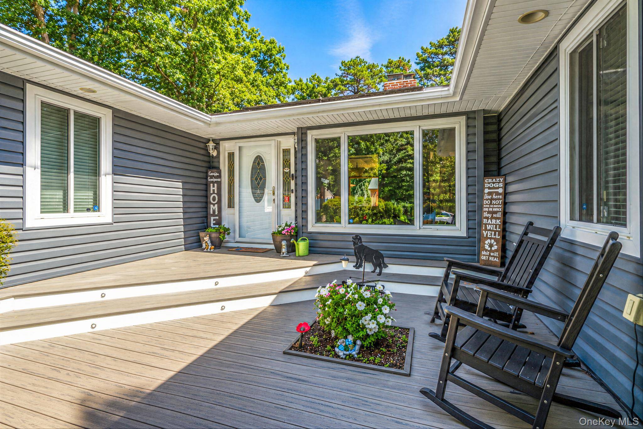 17 Mill ST, Port Jefferson Station, NY 11776