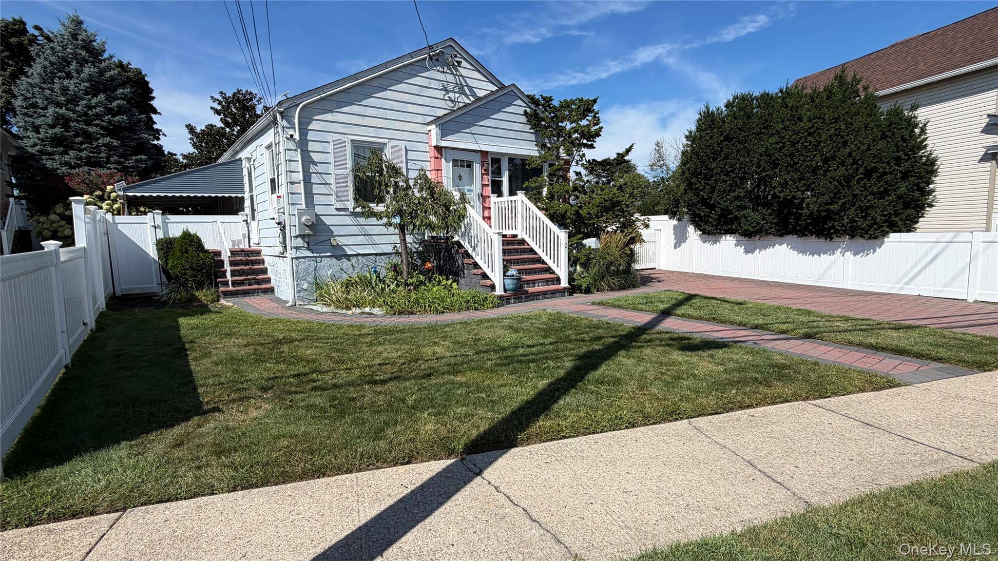 112 Morgan Street, Hicksville, NY 11801