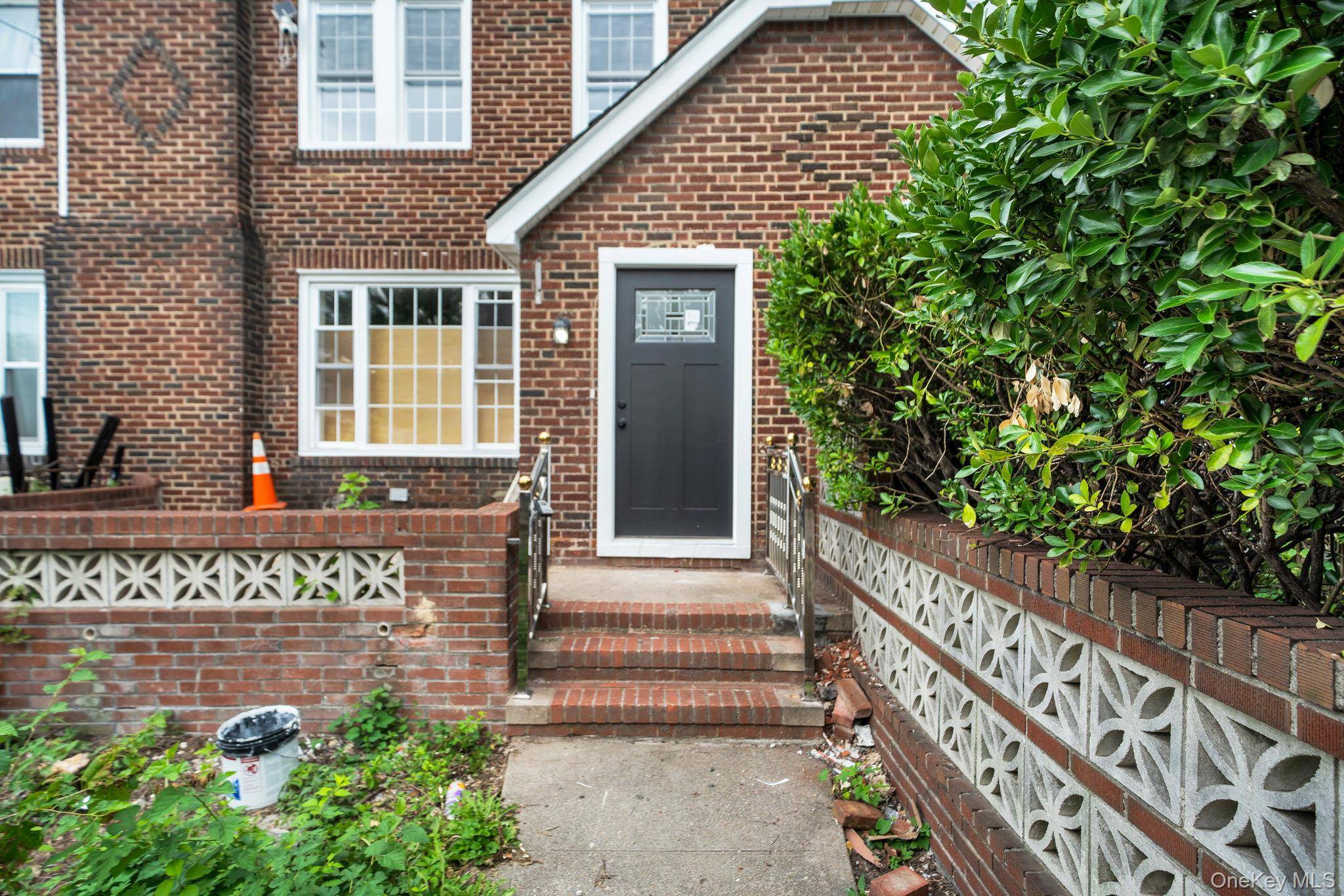 21933 Edgewood AVE, Laurelton, NY 11413