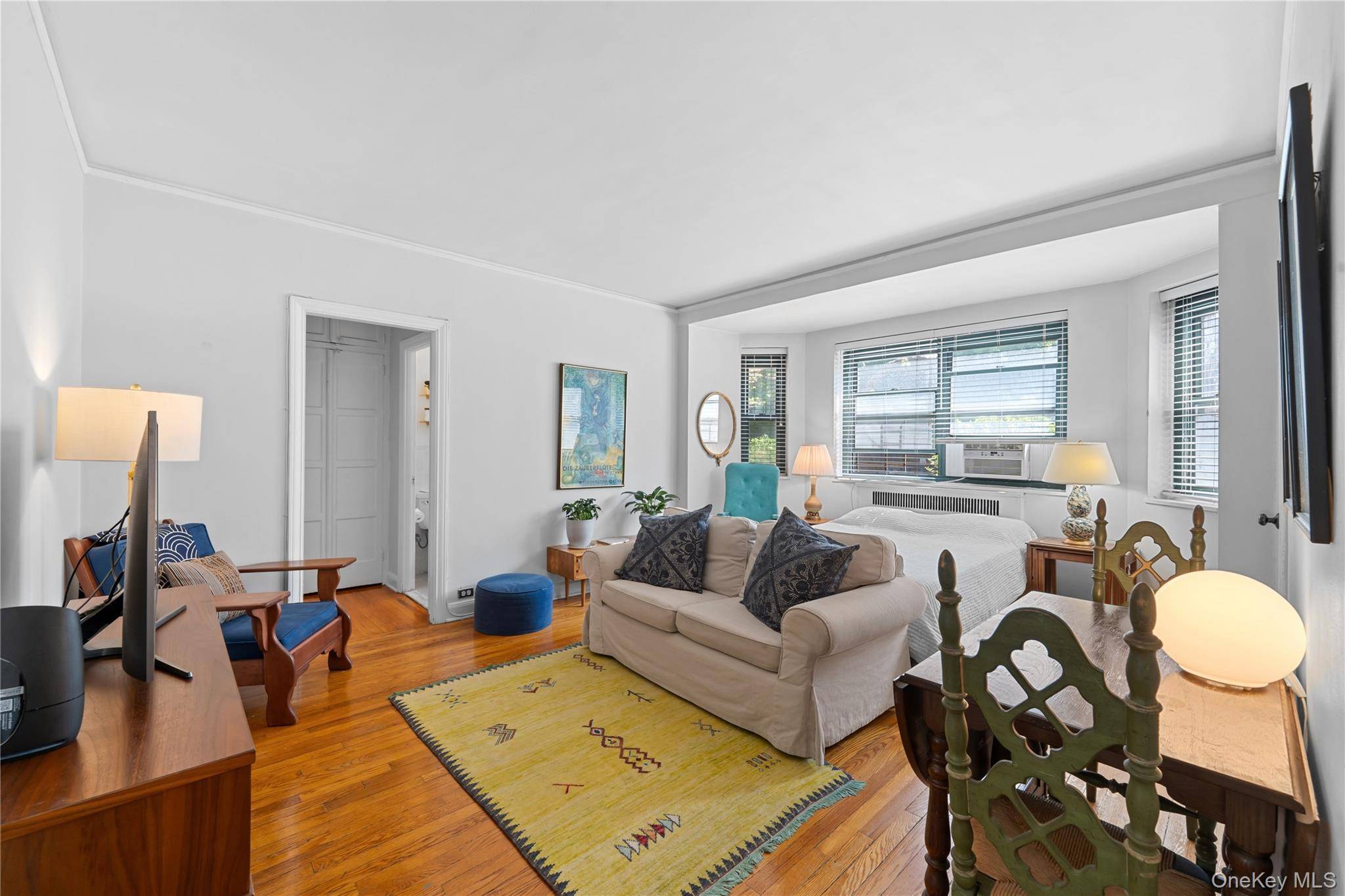 34-20 79th ST #1, Jackson Heights, NY 11372