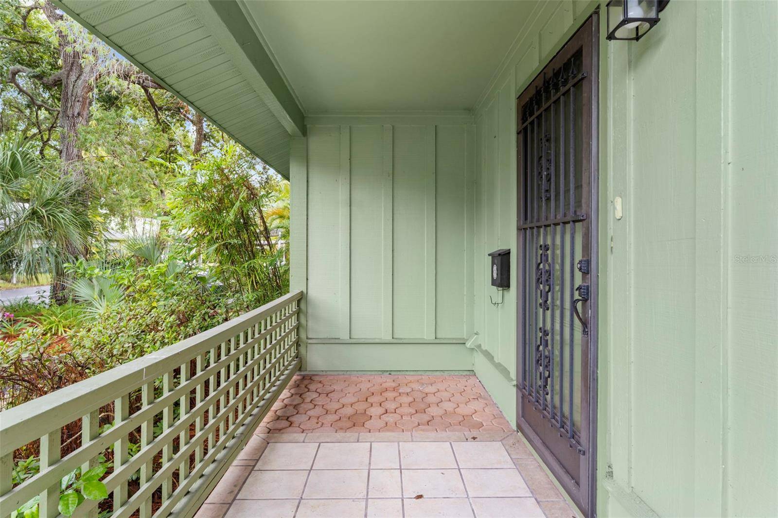 5014 BARRINGTON CIR #2102, Sarasota, FL 34234