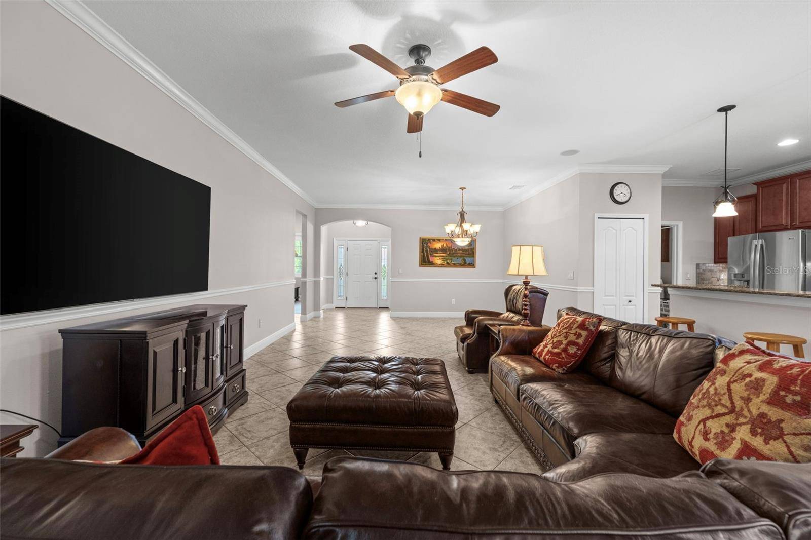 8212 36TH ST E, Sarasota, FL 34243