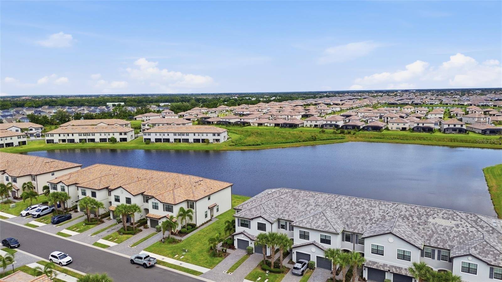 15215 SUNNY DAY DR, Bradenton, FL 34211