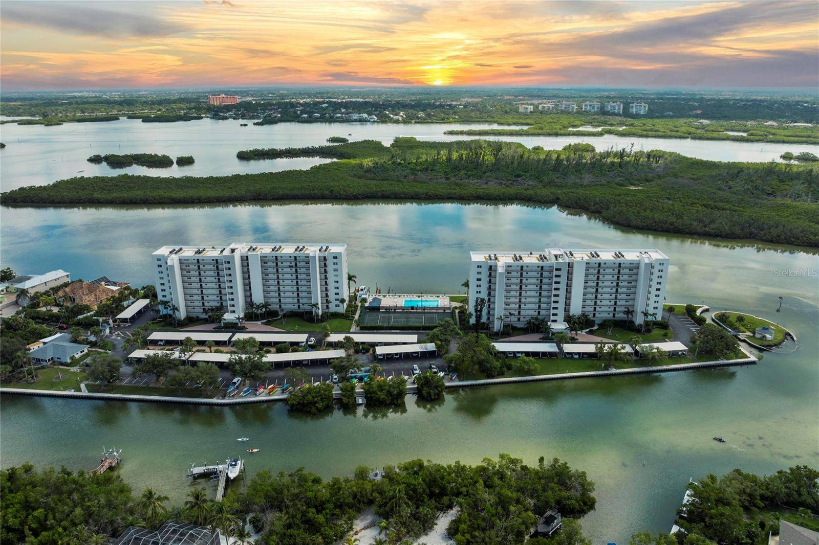 9393 MIDNIGHT PASS RD #205, Sarasota, FL 34242