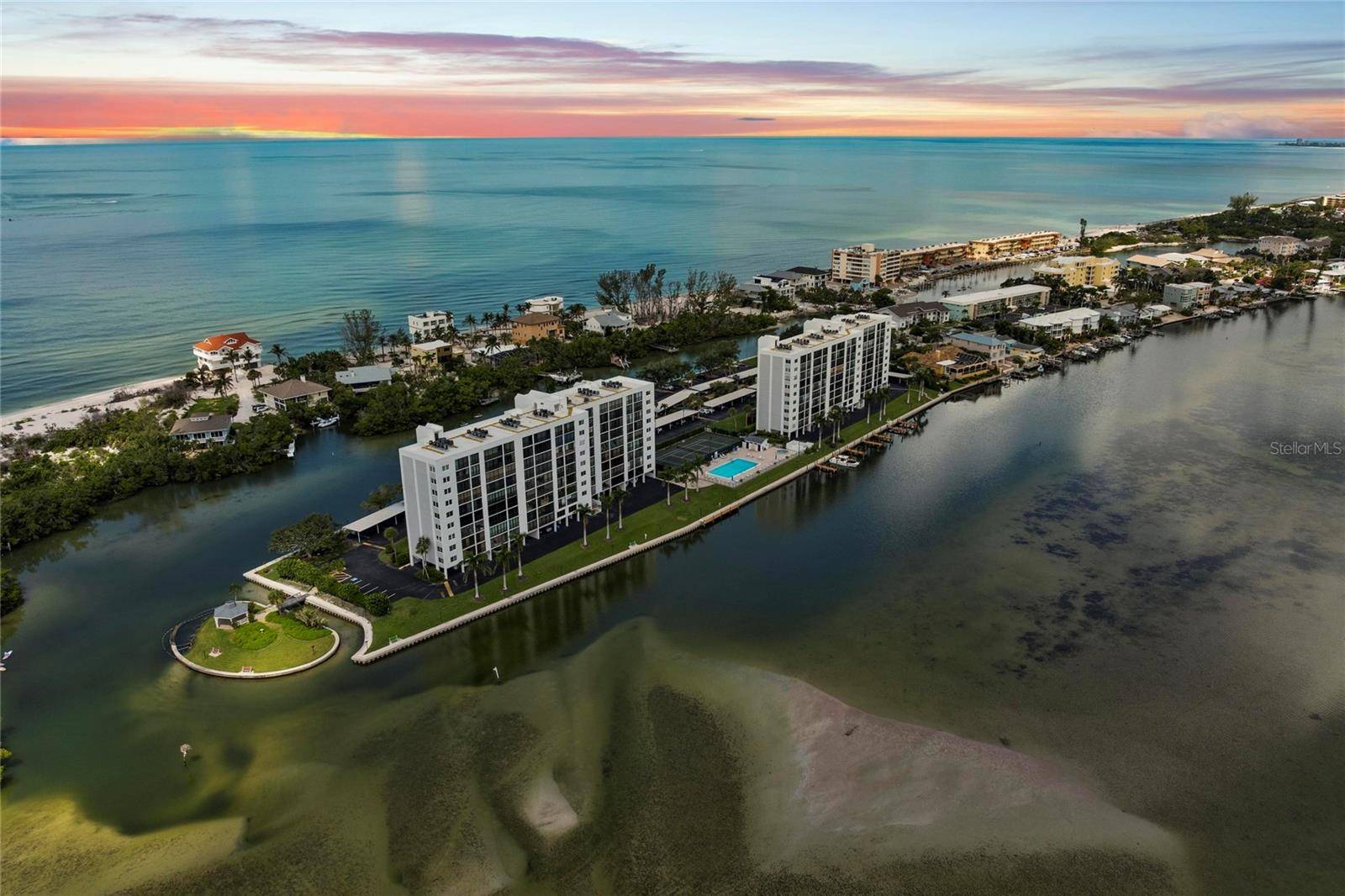 9393 MIDNIGHT PASS RD #205, Sarasota, FL 34242