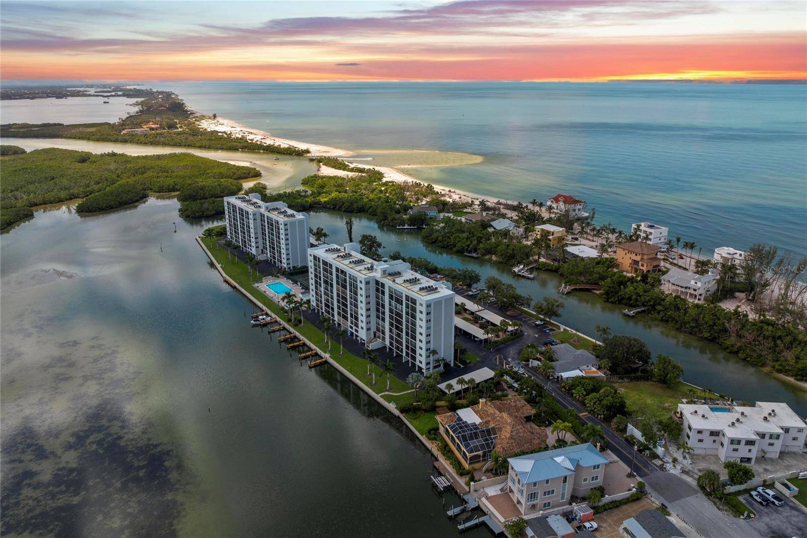 9393 MIDNIGHT PASS RD #205, Sarasota, FL 34242