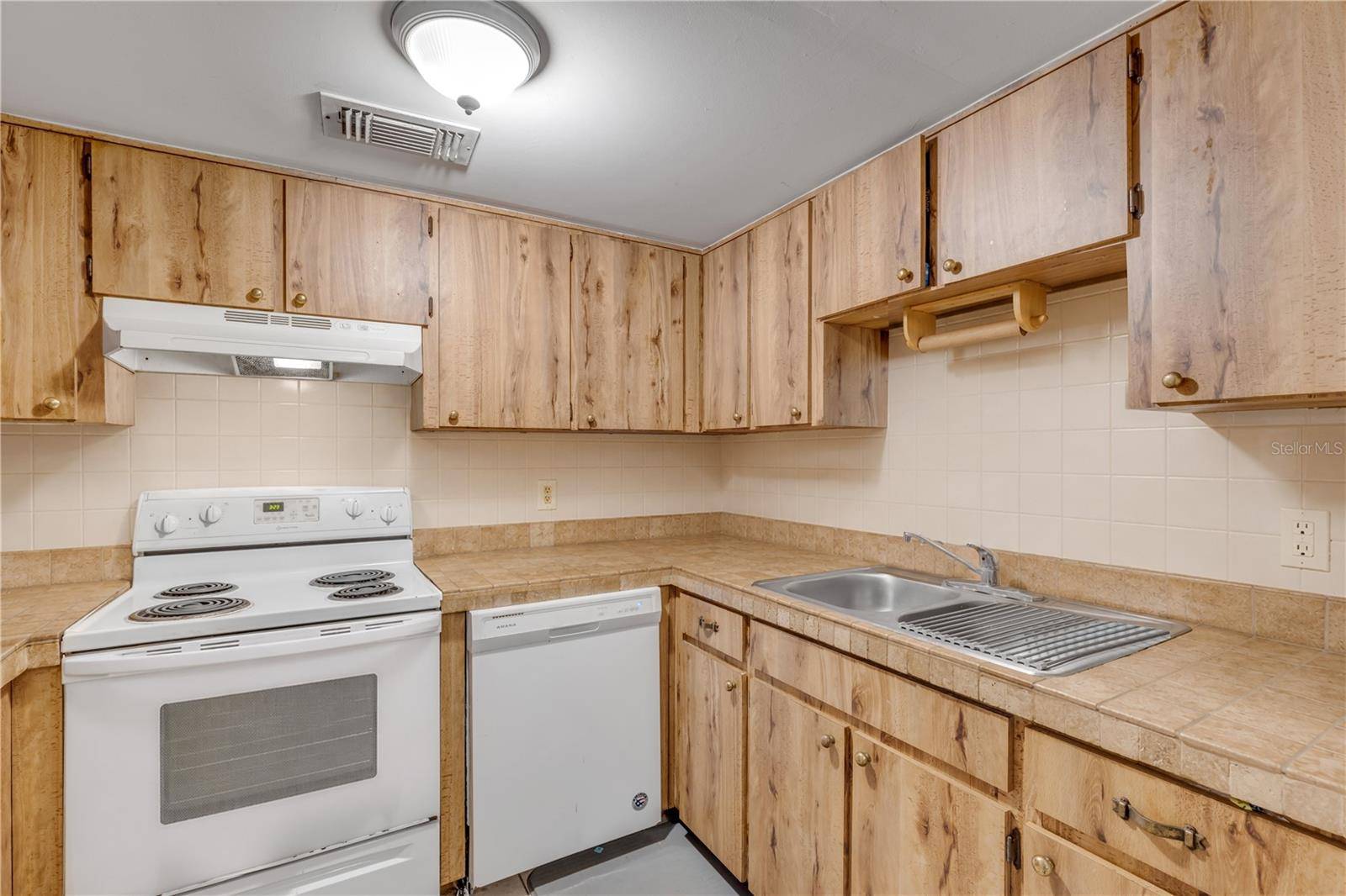1205 16TH ST, Edgewater, FL 32132