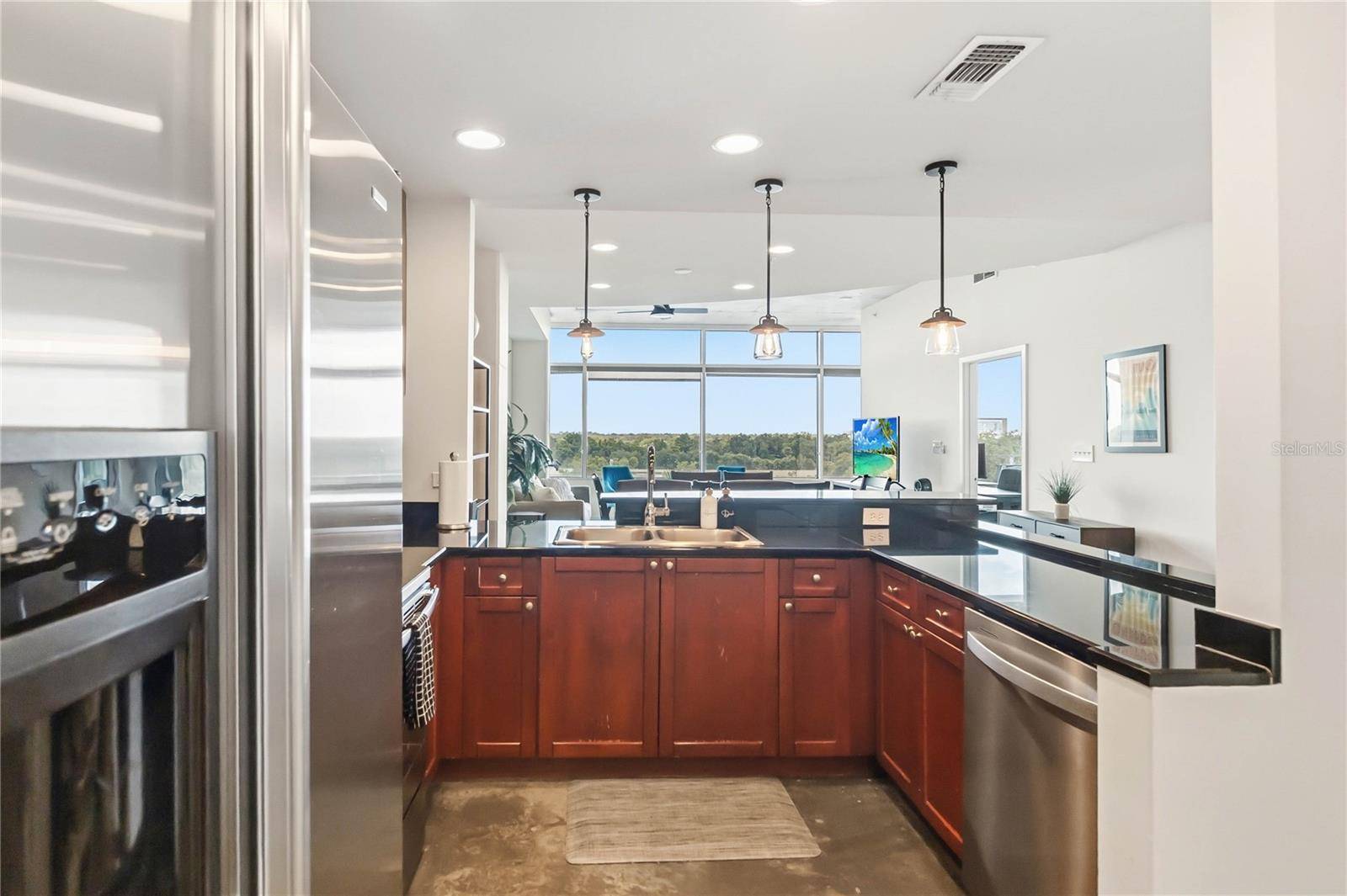 525 E JACKSON ST #706, Orlando, FL 32801