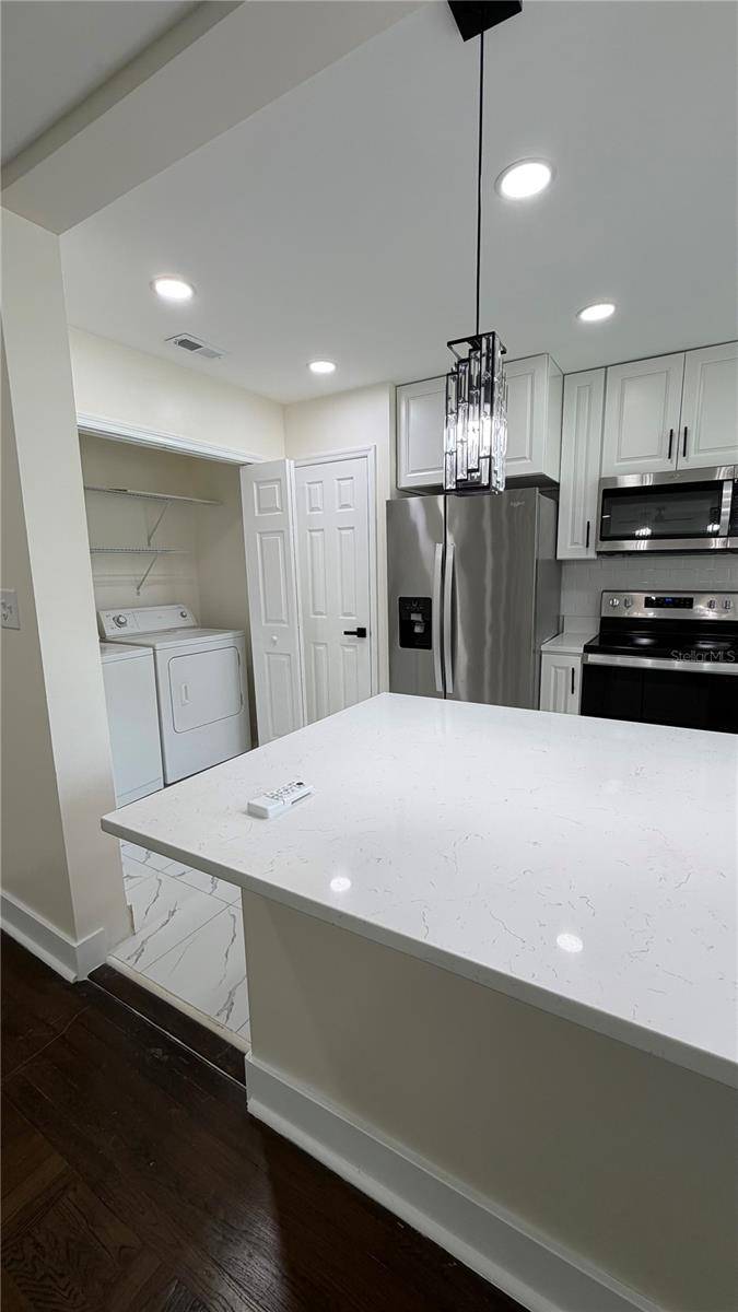 270 W PINELOCH AVE, Orlando, FL 32806