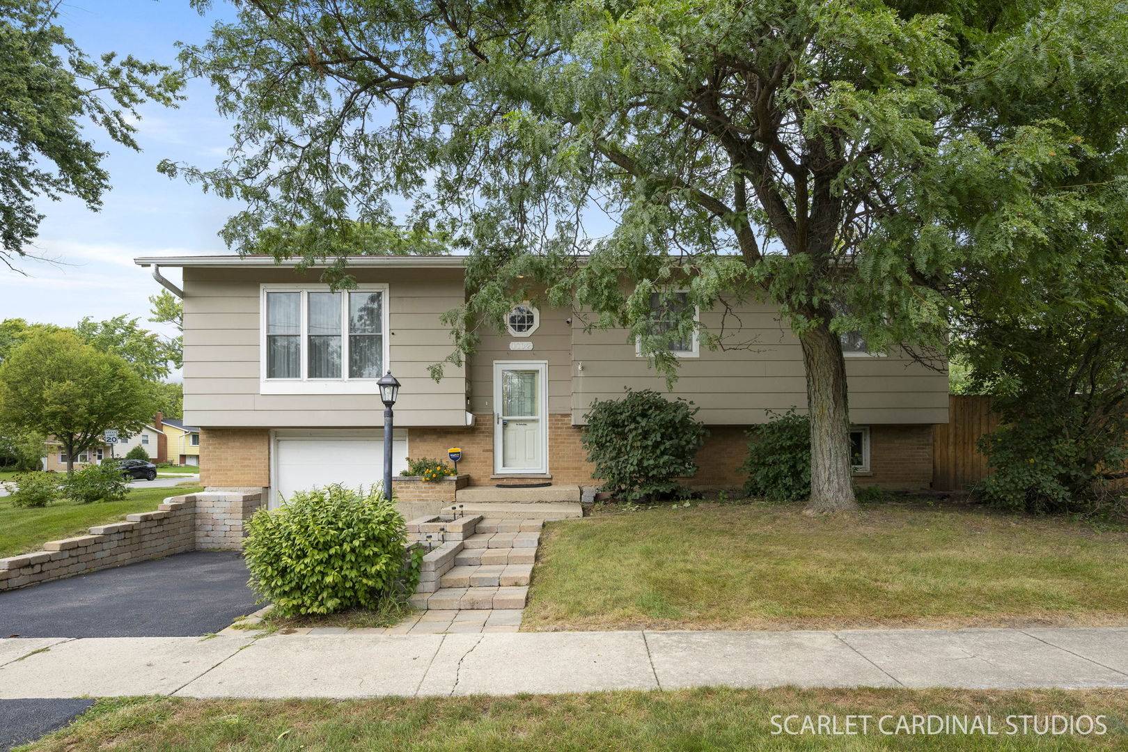 1102 Walnut AVE, Hanover Park, IL 60133