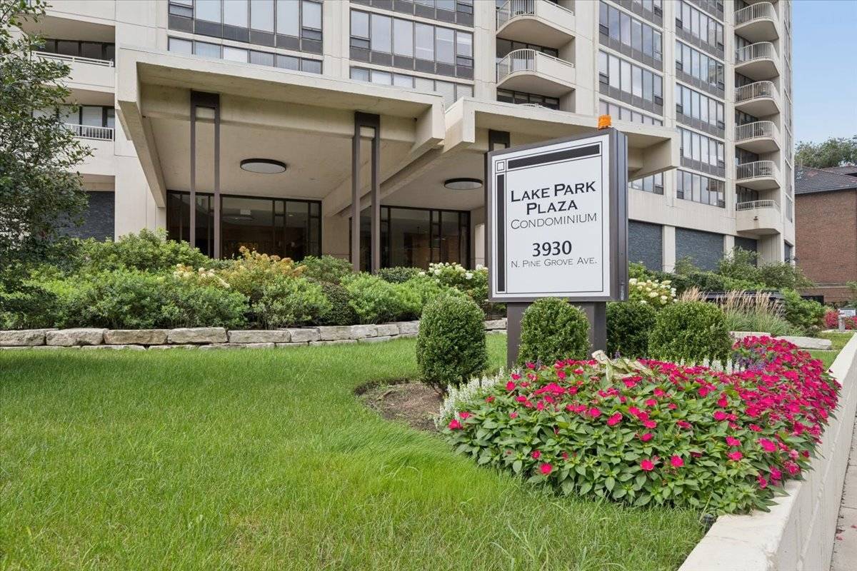 3930 N Pine Grove AVE #2612, Chicago, IL 60613