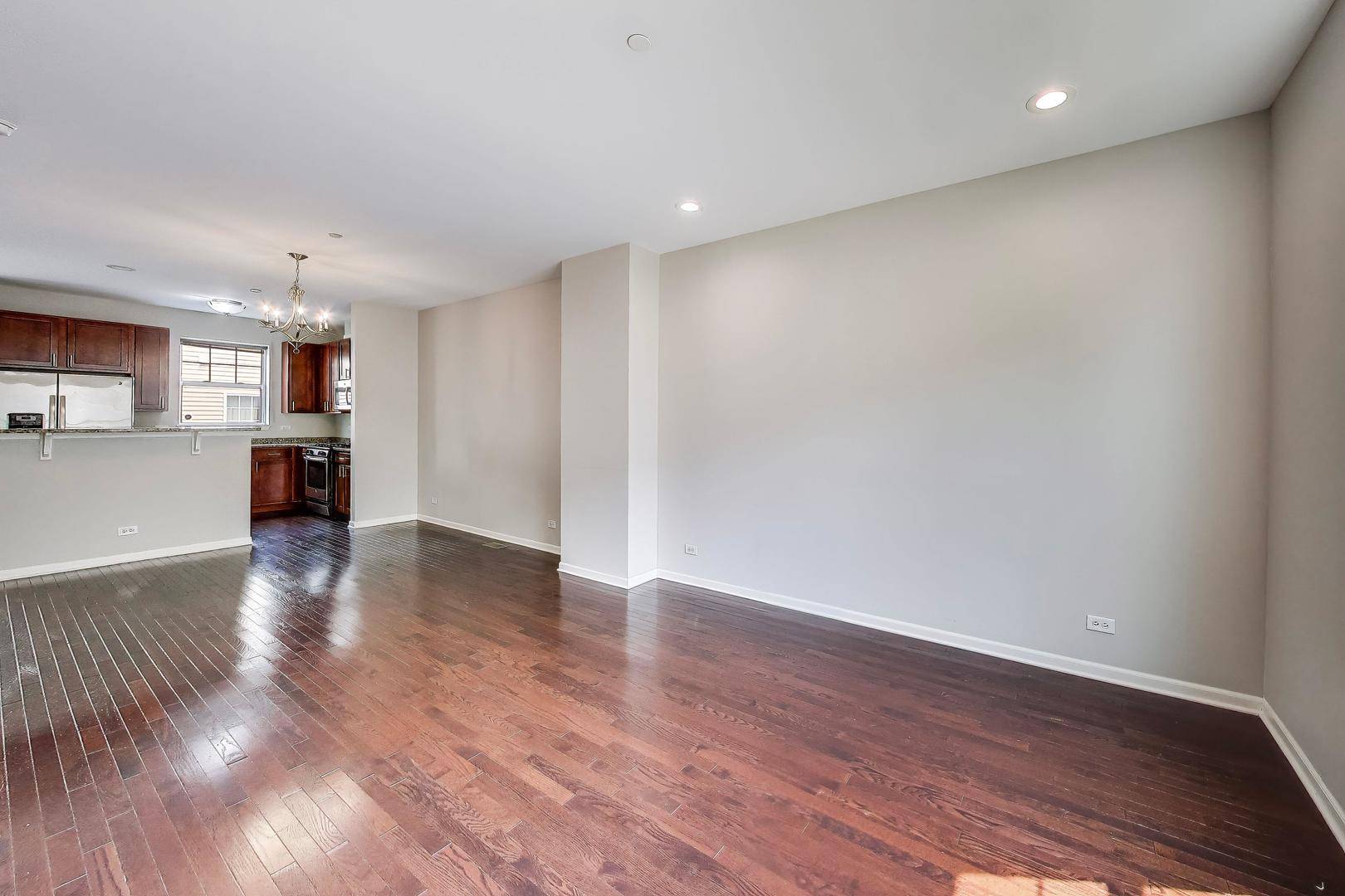309 Western AVE, Des Plaines, IL 60016