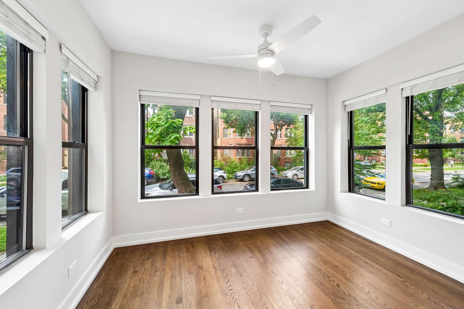6453 N Bosworth AVE #1, Chicago, IL 60626