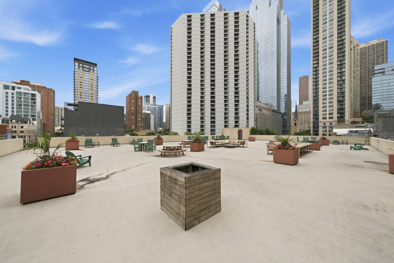 70 W HURON ST #502, Chicago, IL 60654