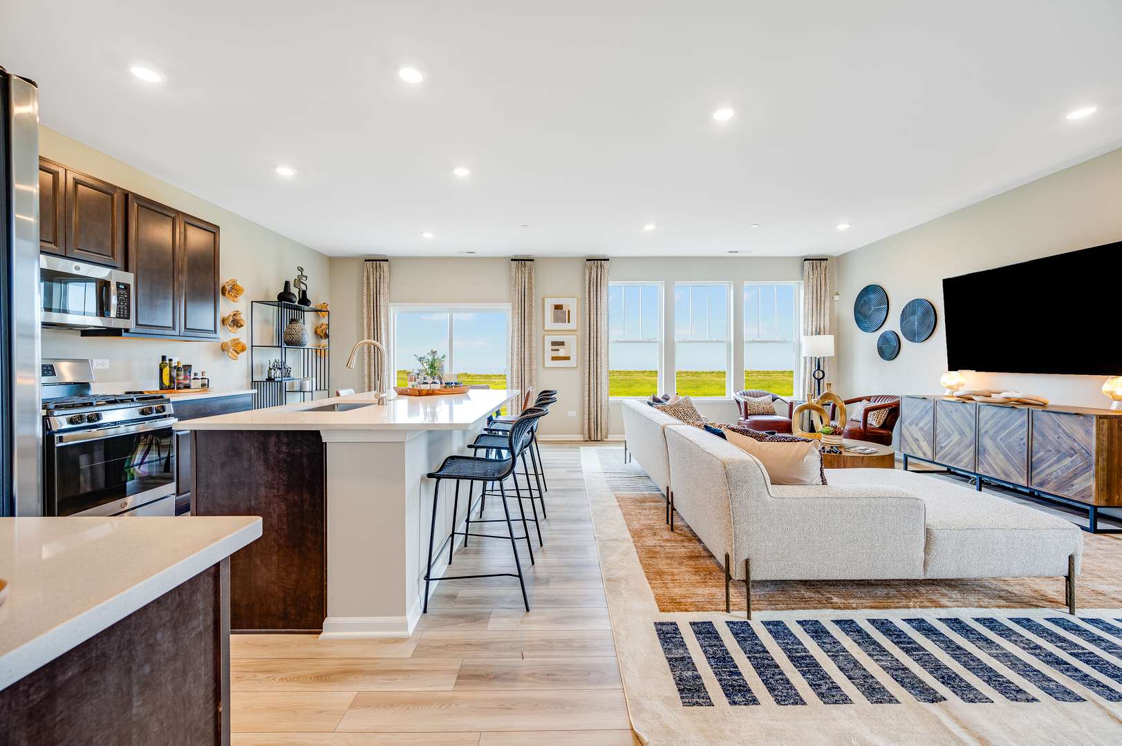 16556 W Golden Valley LN, Lockport, IL 60441