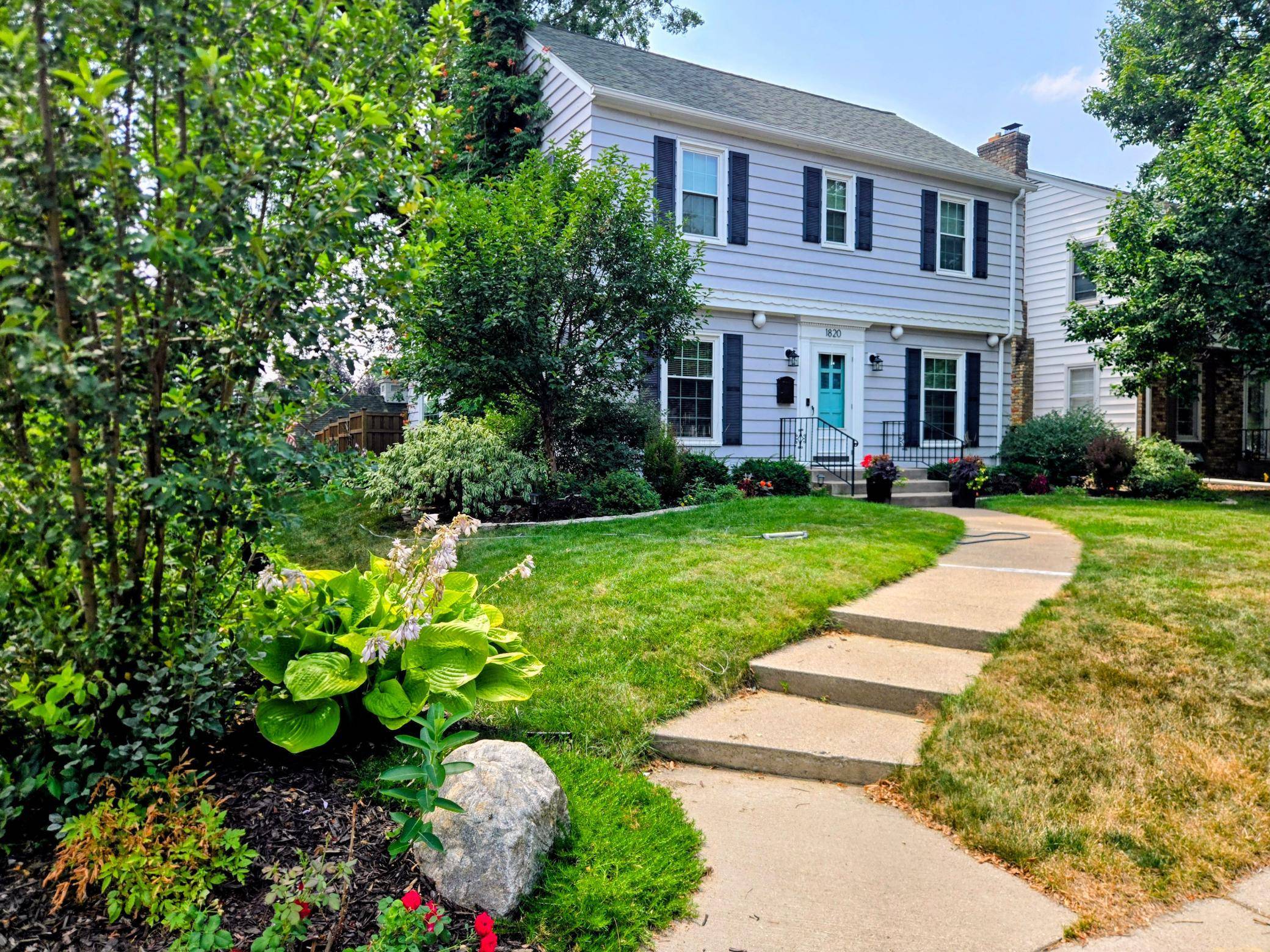 1820 Montreal AVE, Saint Paul, MN 55116