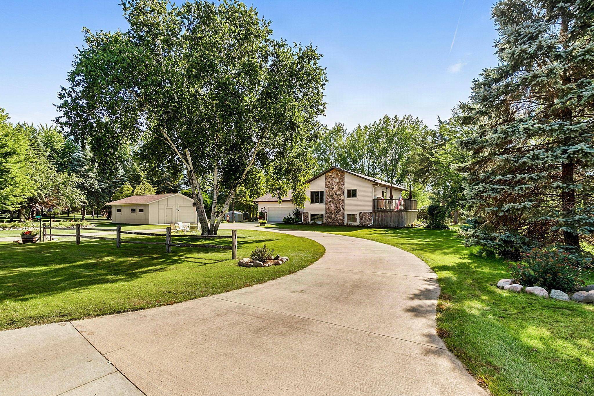 6992 43rd AVE SE, Saint Cloud, MN 56304
