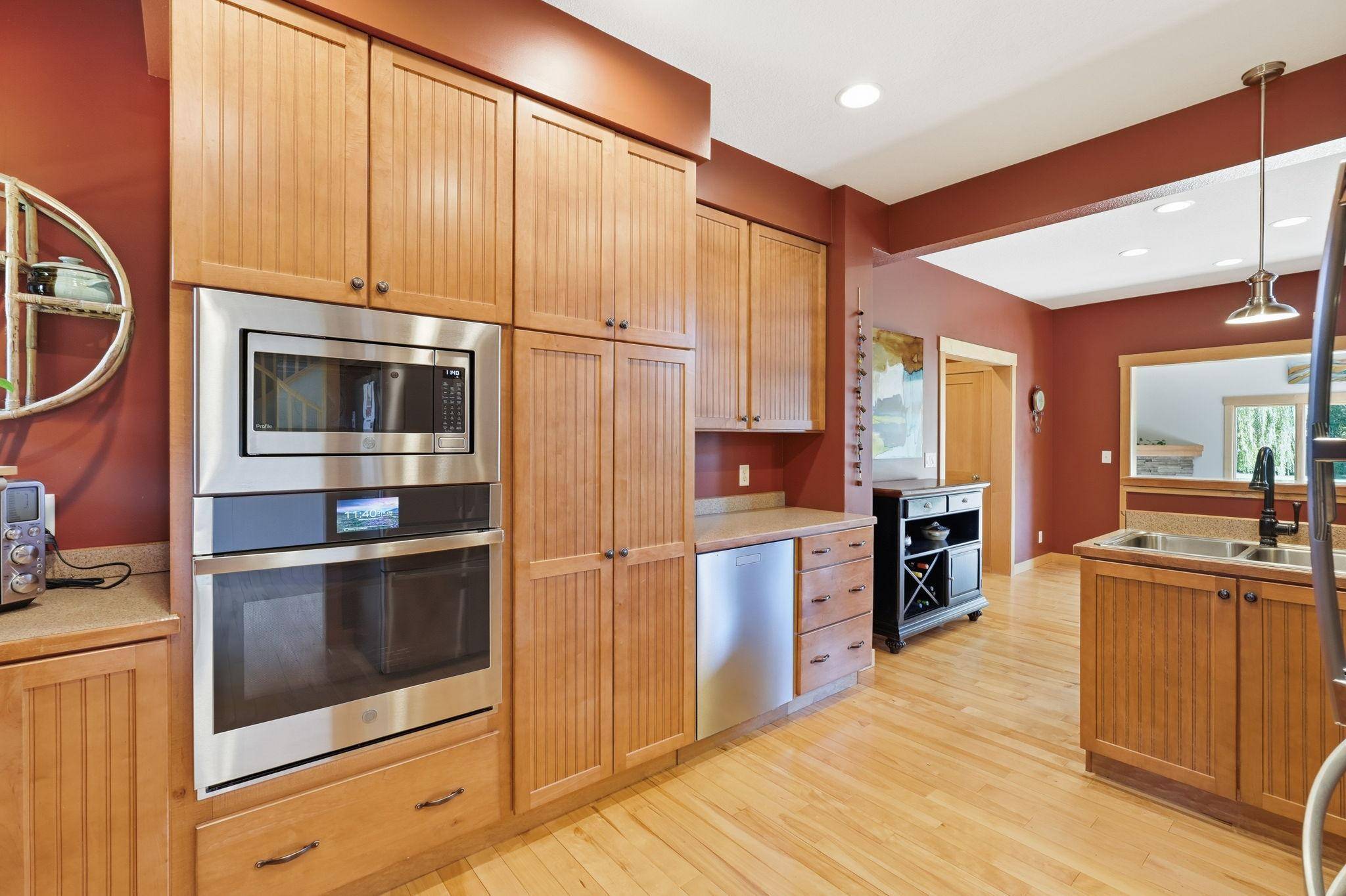 W12418 695th AVE, Prescott, WI 54021