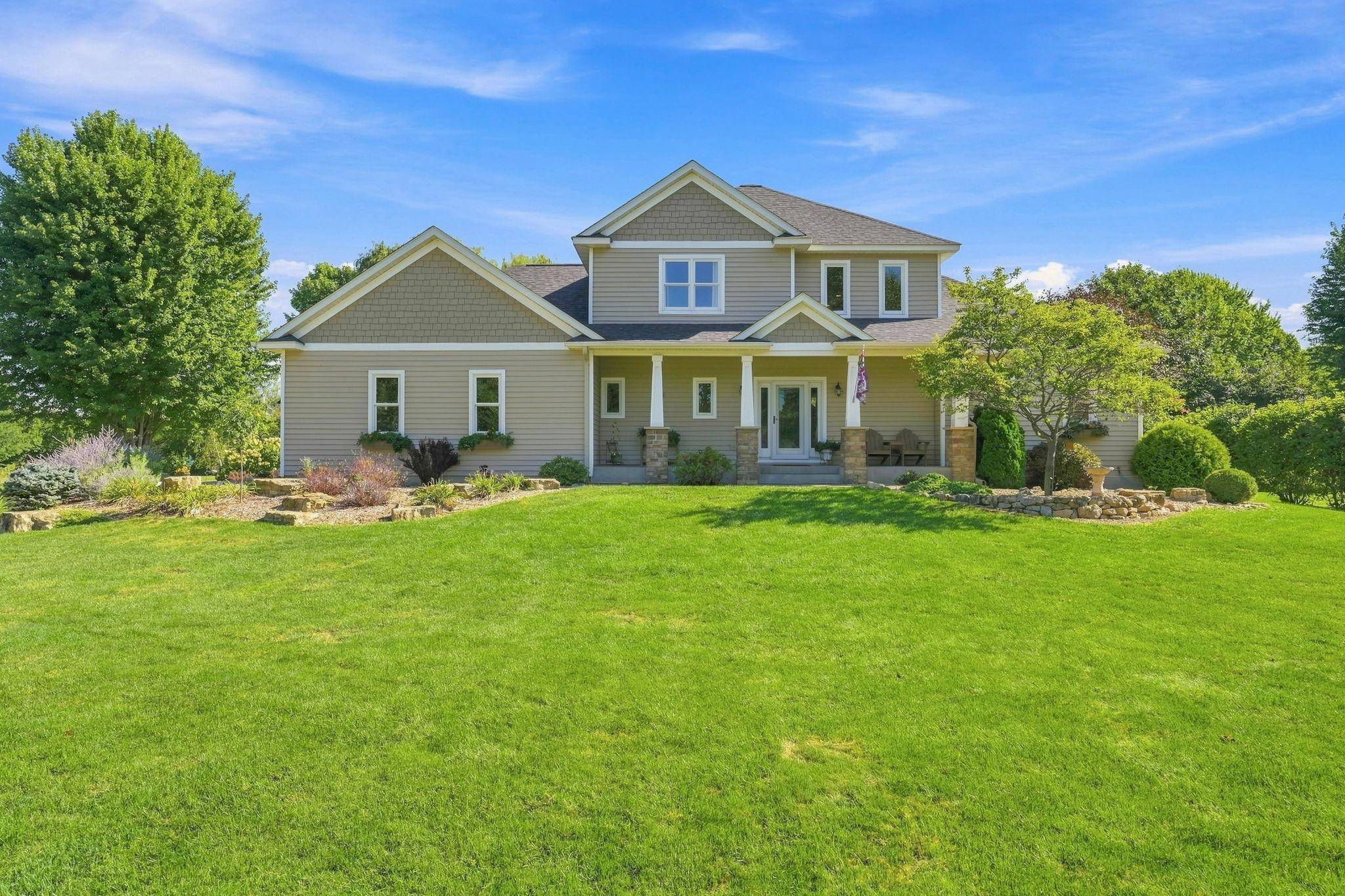 W12418 695th AVE, Prescott, WI 54021