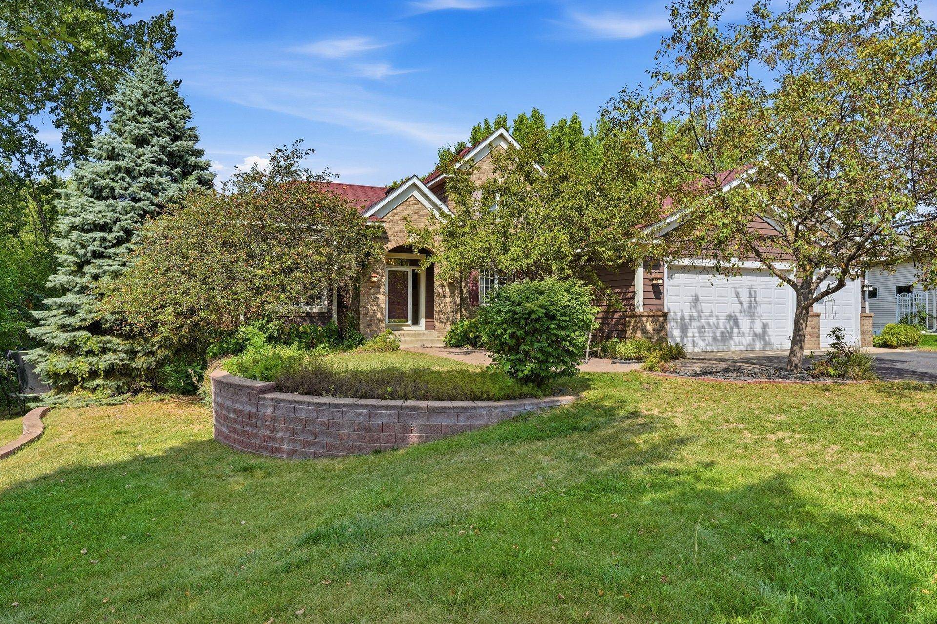 1659 Lakeland CIR, Centerville, MN 55038