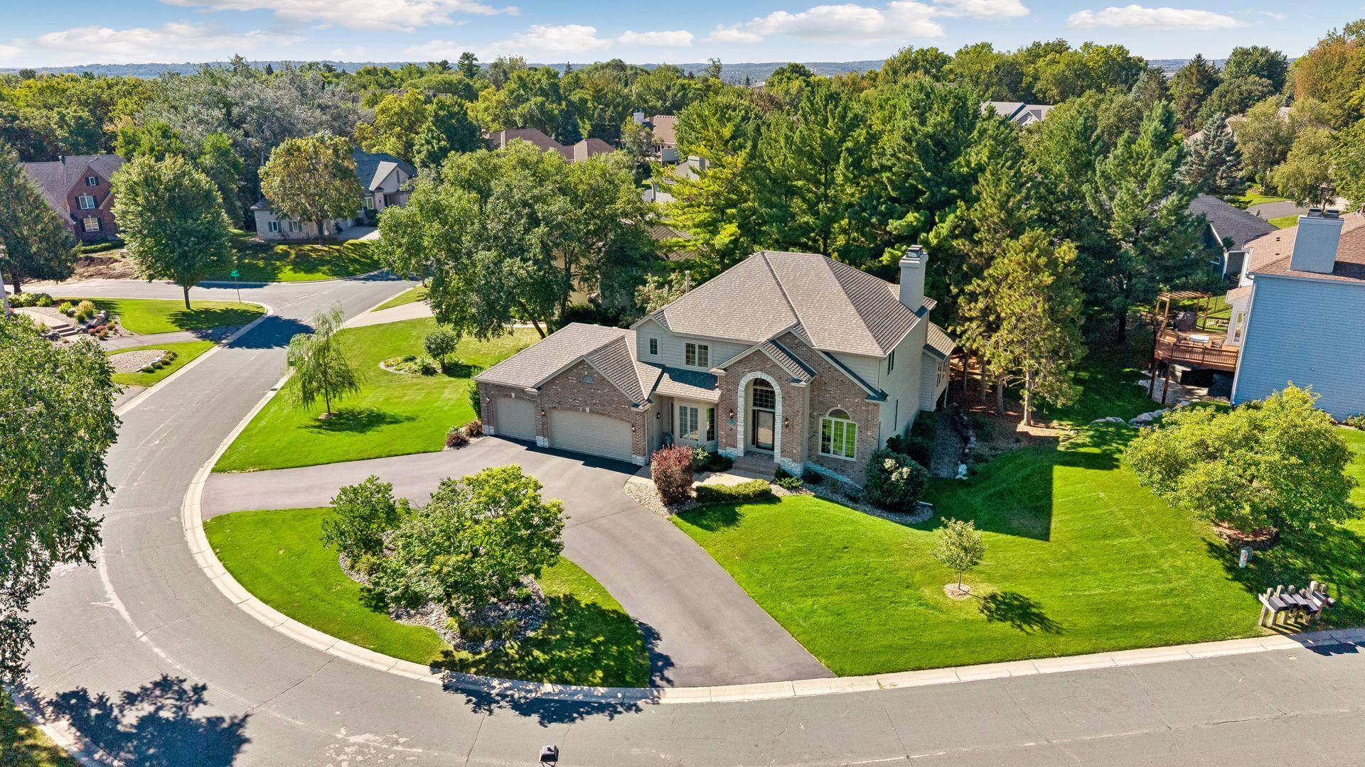 11086 Holland CIR, Eden Prairie, MN 55347