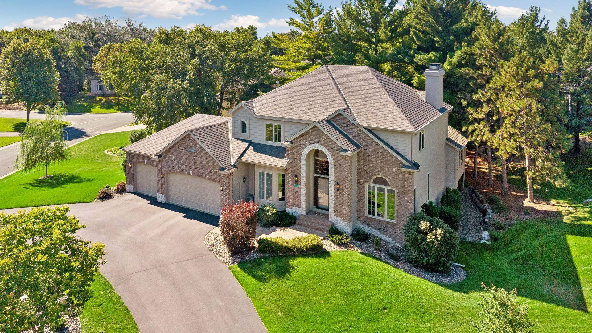 11086 Holland CIR, Eden Prairie, MN 55347