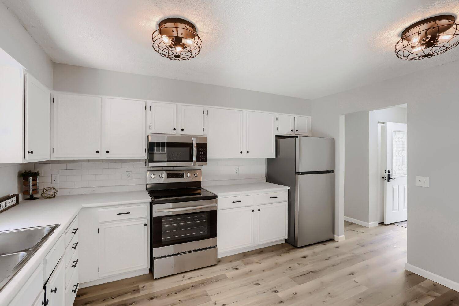 6417 Hodgson RD, Lino Lakes, MN 55014