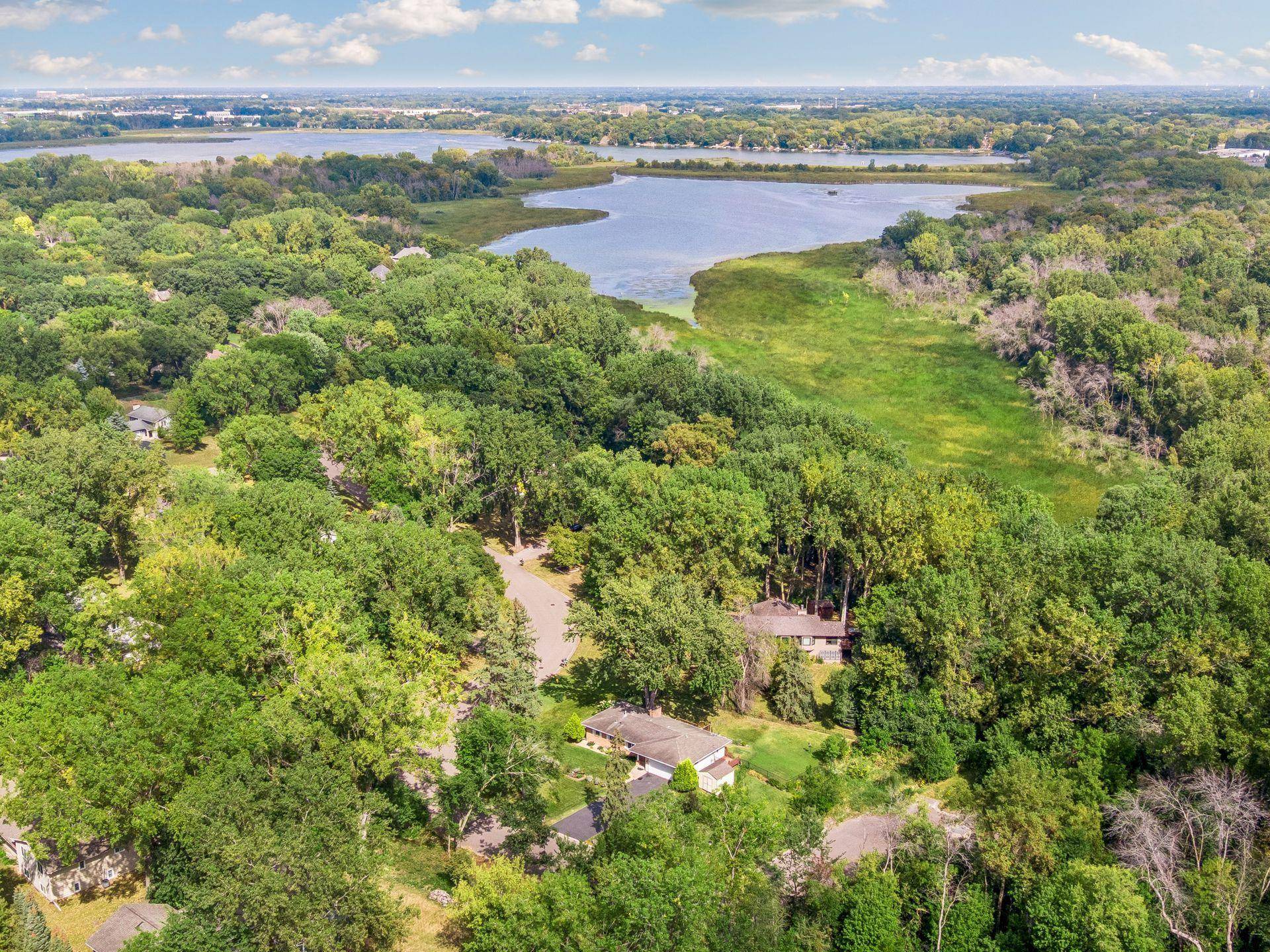 6000 Goldenrod LN N, Plymouth, MN 55442