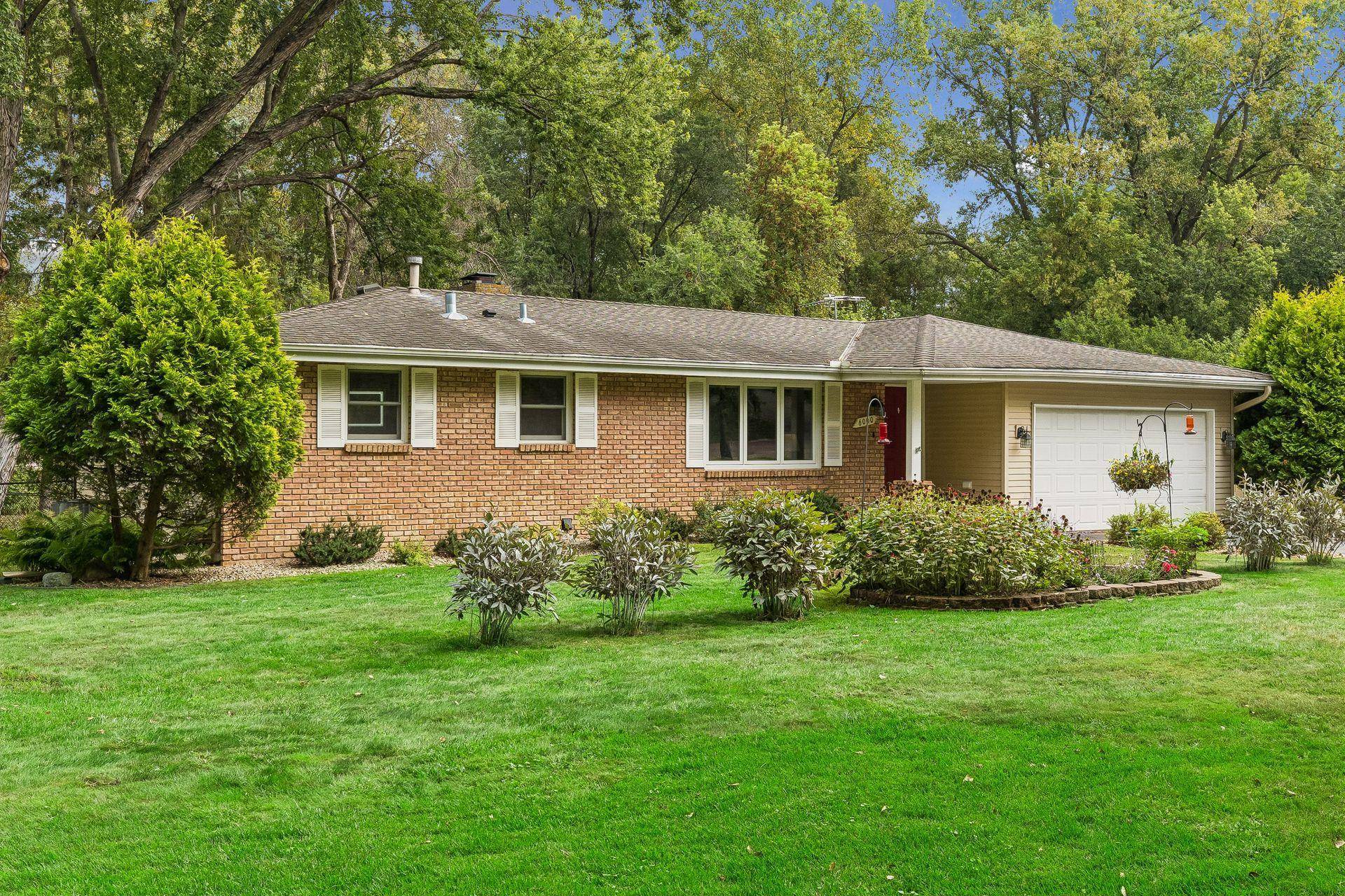 6000 Goldenrod LN N, Plymouth, MN 55442