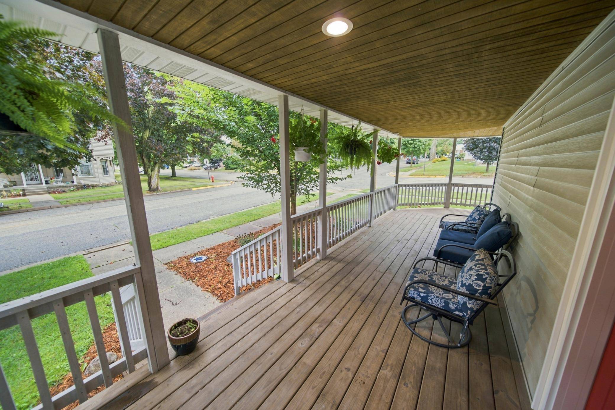 202 Maple ST S, Mabel, MN 55954