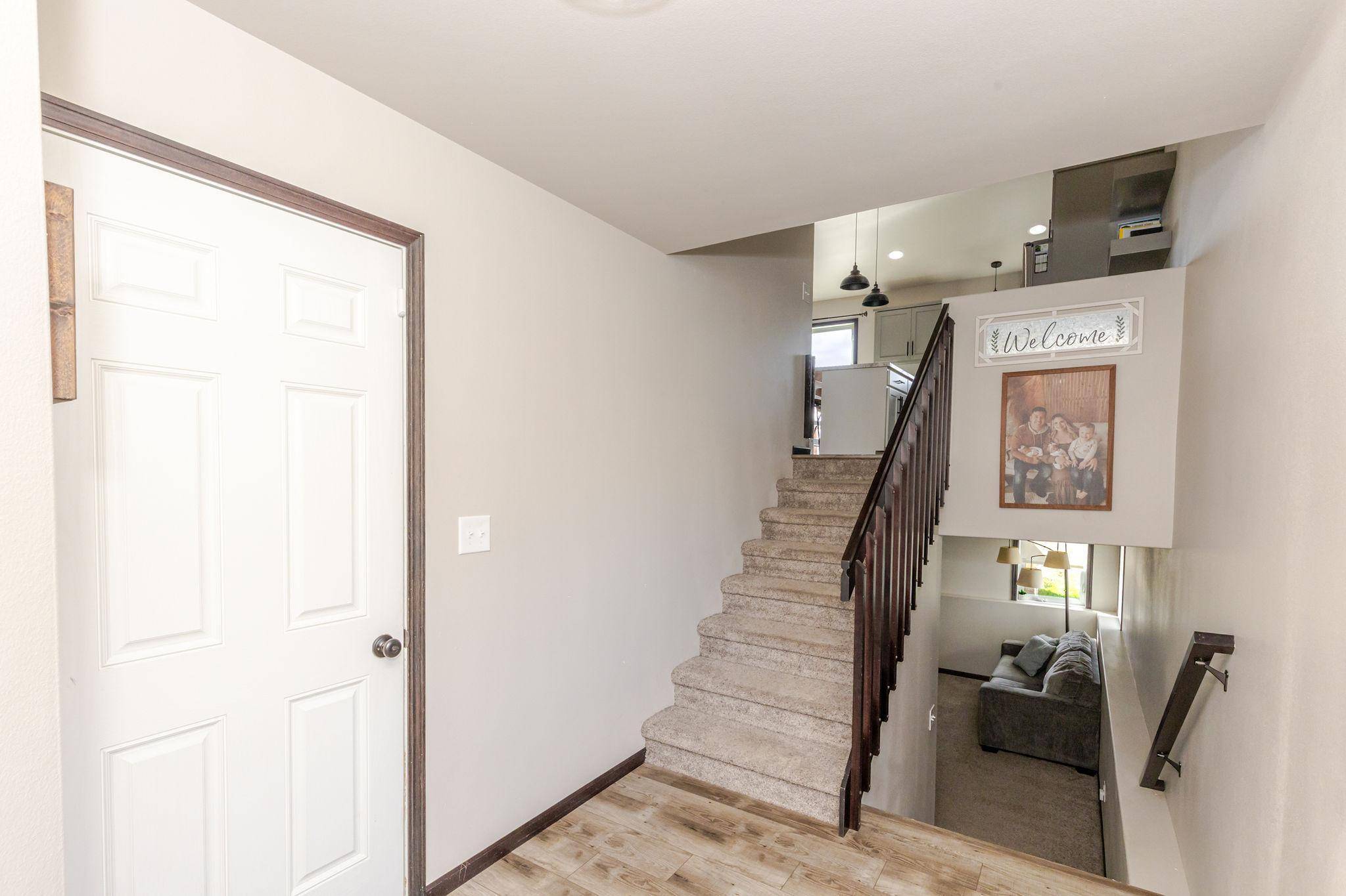 8081 GOLDFINCH DR, Horace, ND 58047