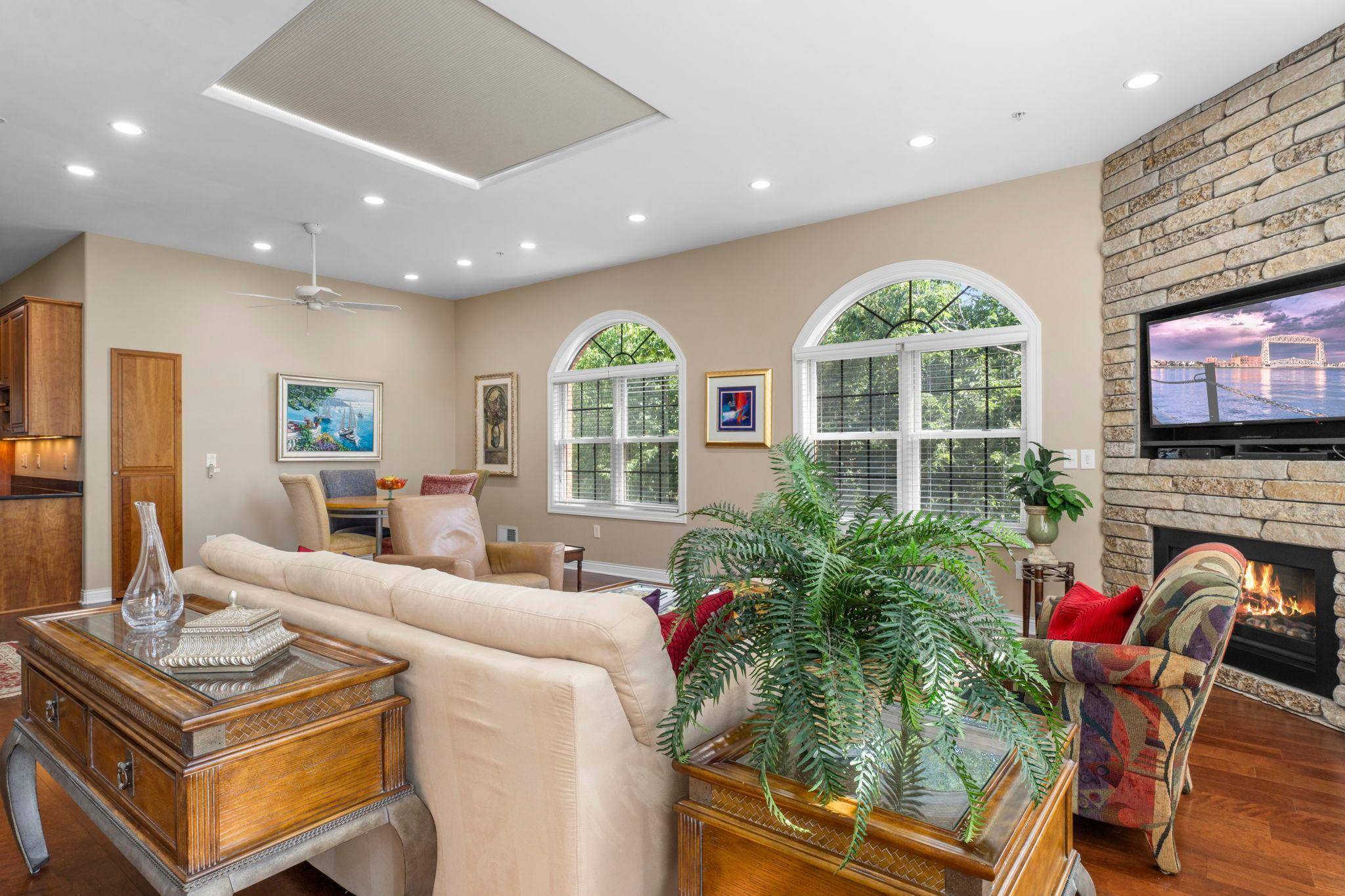 3125 Inglewood AVE S #202, Saint Louis Park, MN 55416