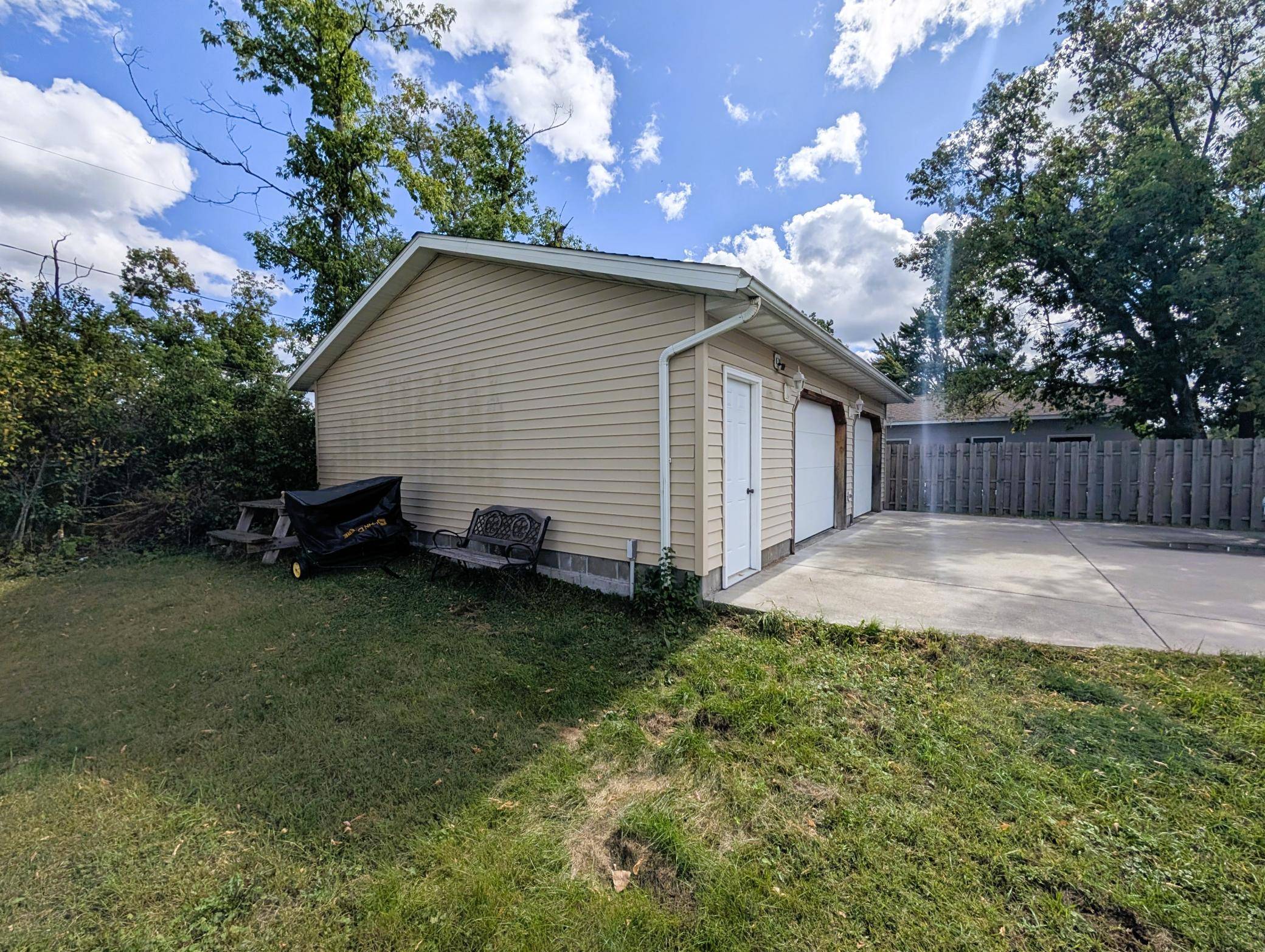216 Stoner AVE SE, Bemidji, MN 56601